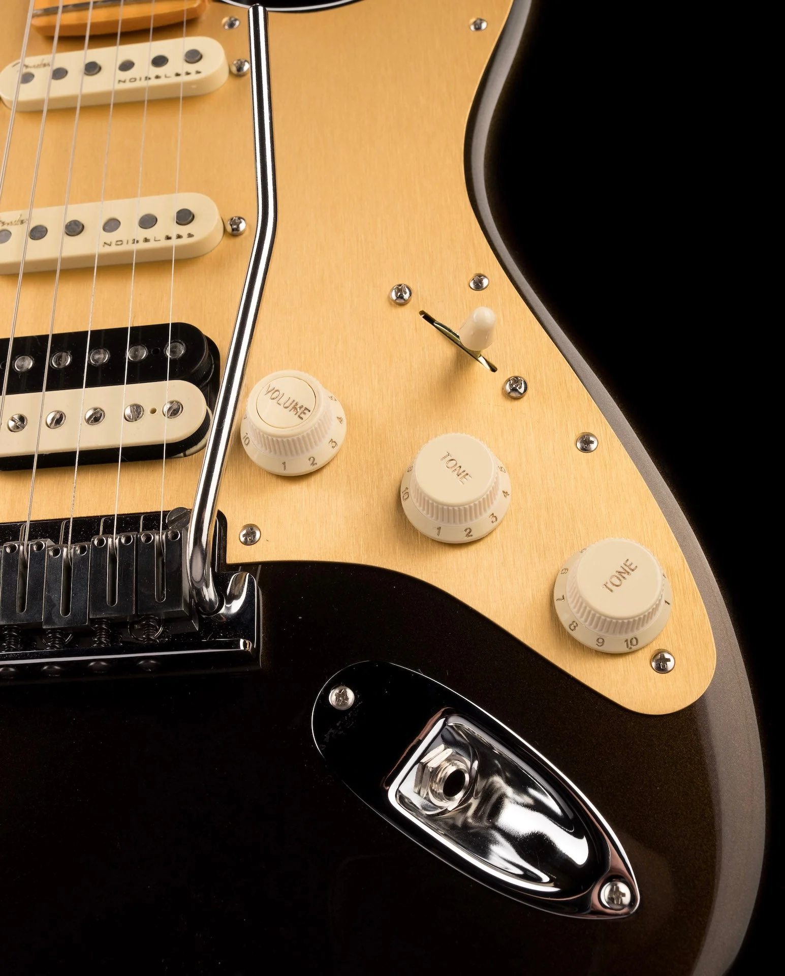 Used 2023 Fender American Ultra Stratocaster HSS Texas Tea With OHSC - Image 8