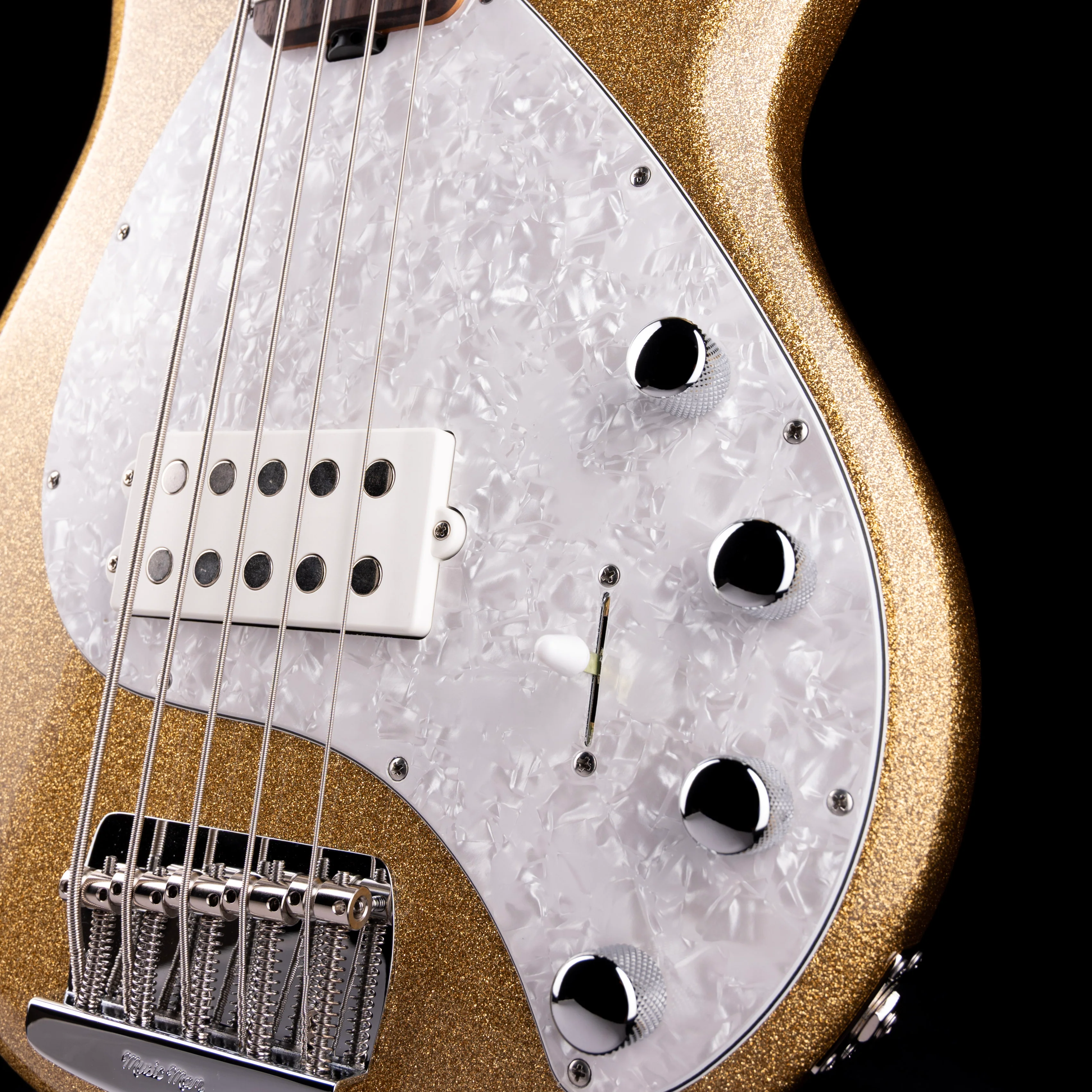 Ernie Ball Music Man StingRay Special 5 H Bass Genius Gold with Mono Case - Image 5