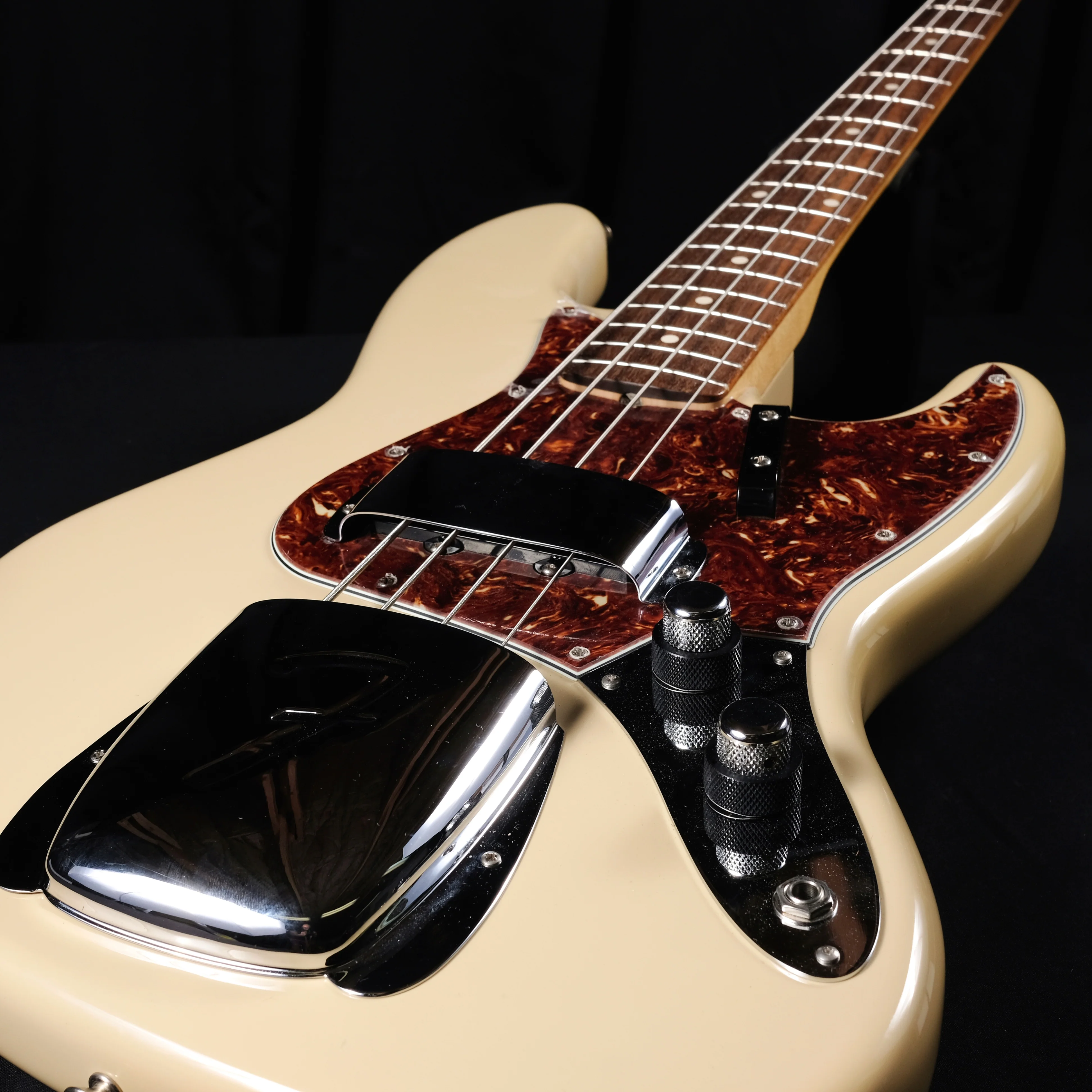 Fender Custom Shop 1960 Jazz Bass NOS Rosewood Fingerboard Desert Sand With Case - Image 4