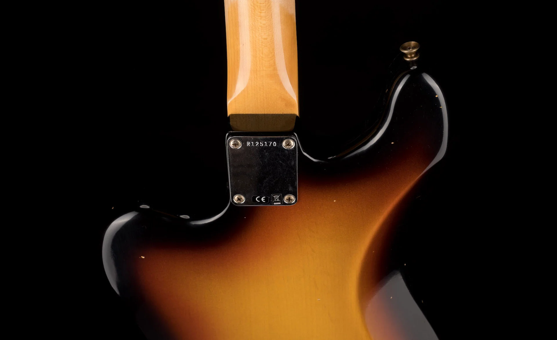Fender Custom Shop 60's Bass VI Journeyman Relic Wide Fade 3-Tone Sunburst With Case - Image 14