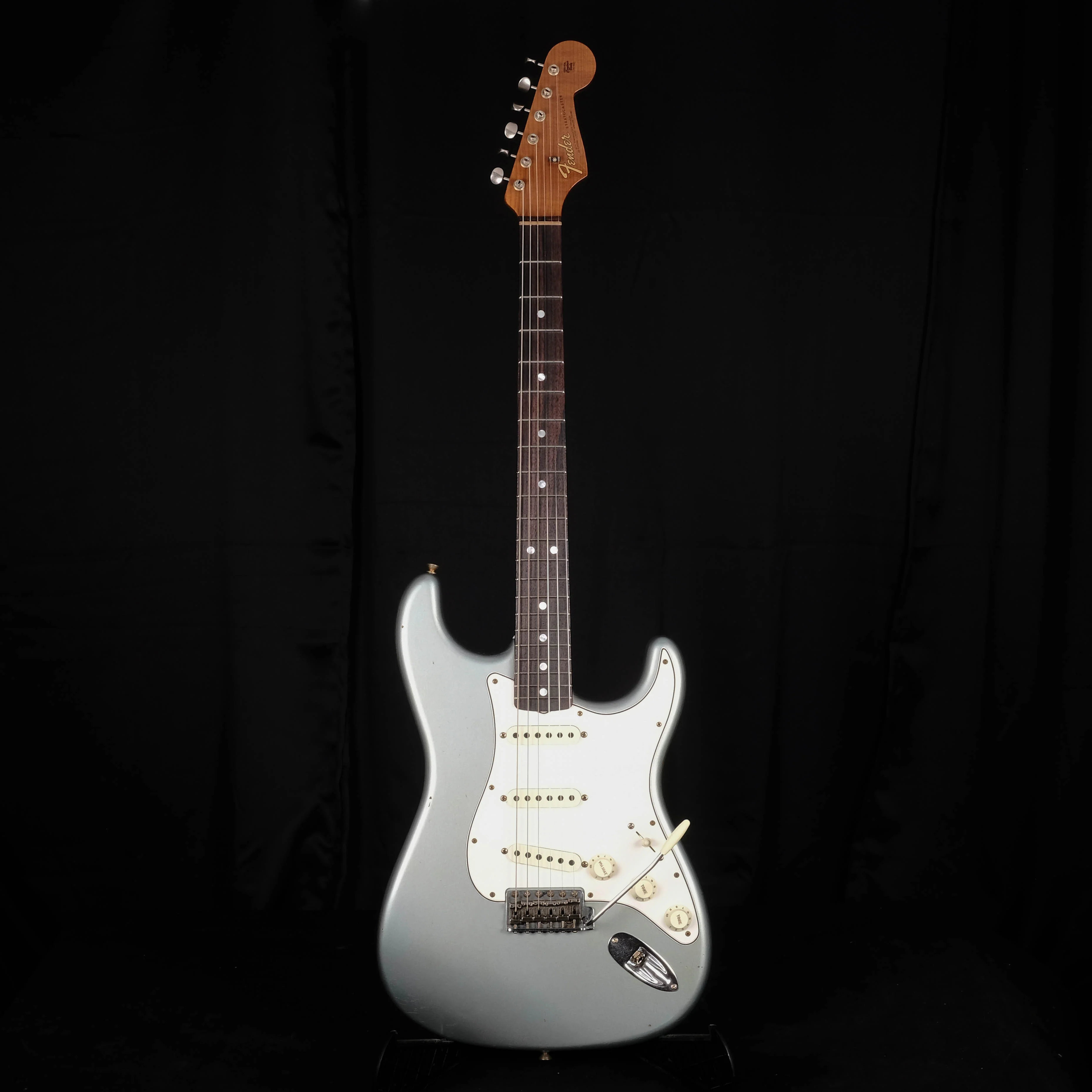 Fender Custom Shop Limited Edition '64 Stratocaster Journeyman Relic Faded Blue Ice Metallic Electric Guitar - Image 2