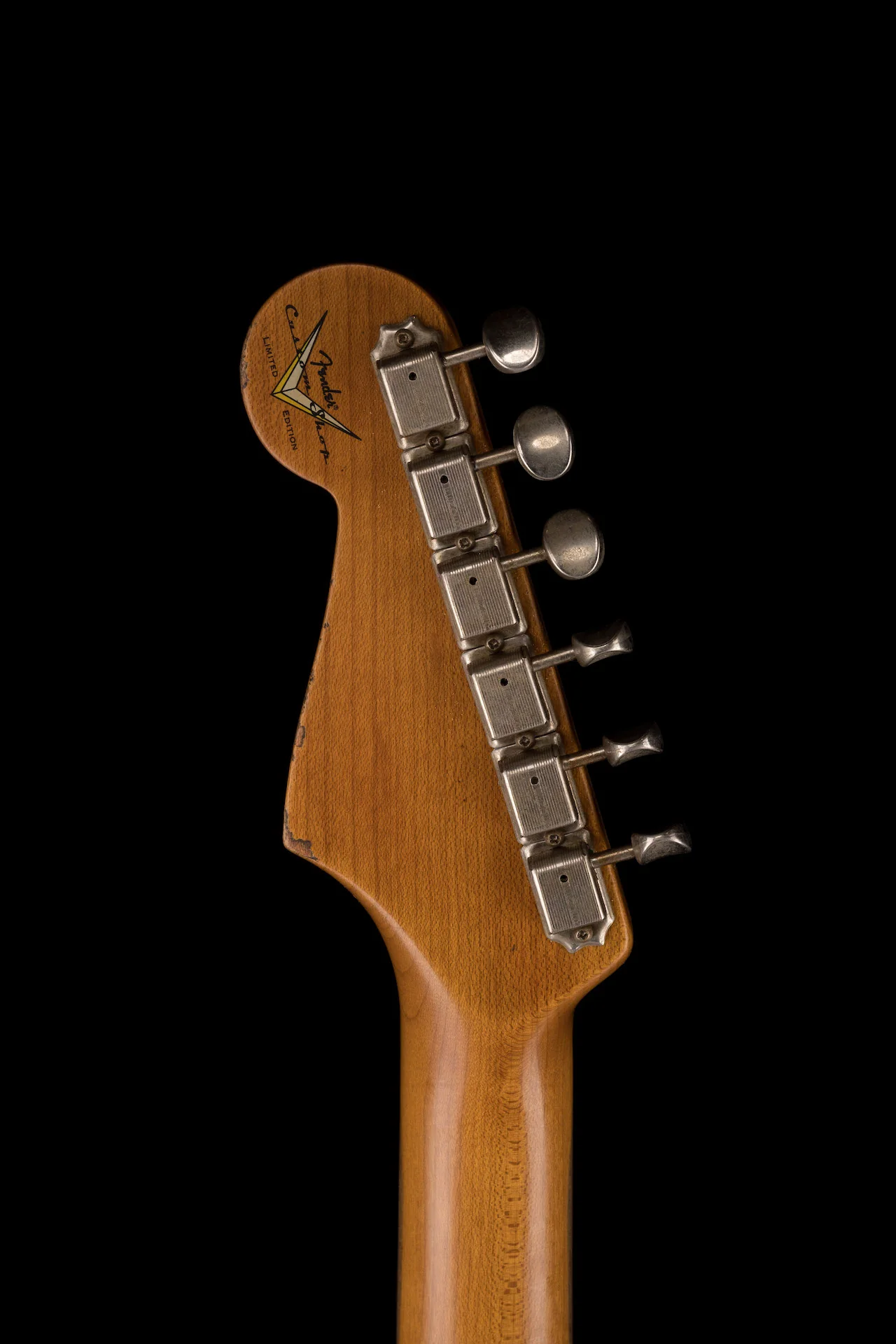 Fender Custom Shop Limited Edition Dual-Mag II Stratocaster Relic Aged Black over 3-Tone Sunburst - Image 16