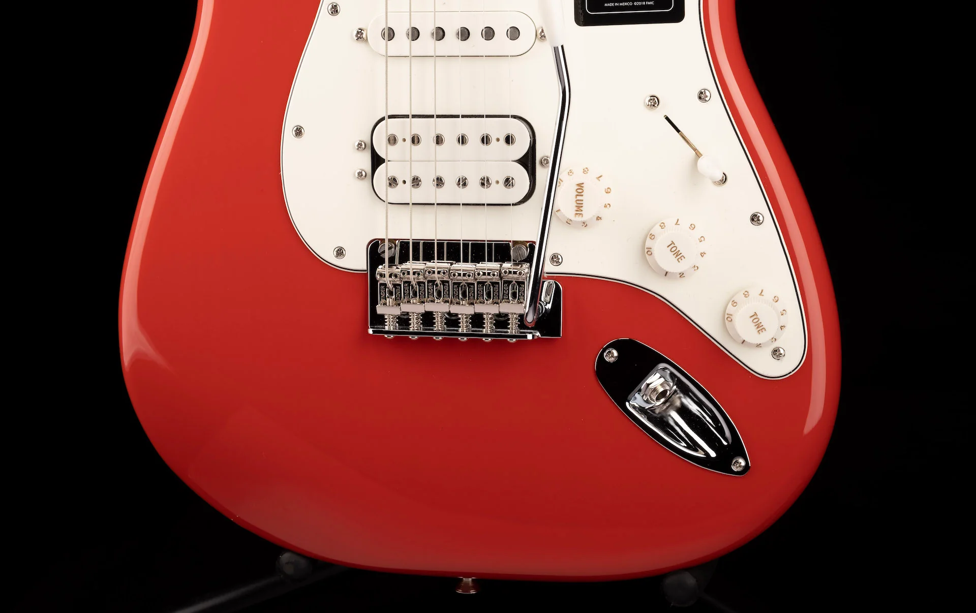 Fender Limited Edition Deluxe Player Strat HSS Fiesta Red With Matching Headcap - Image 5