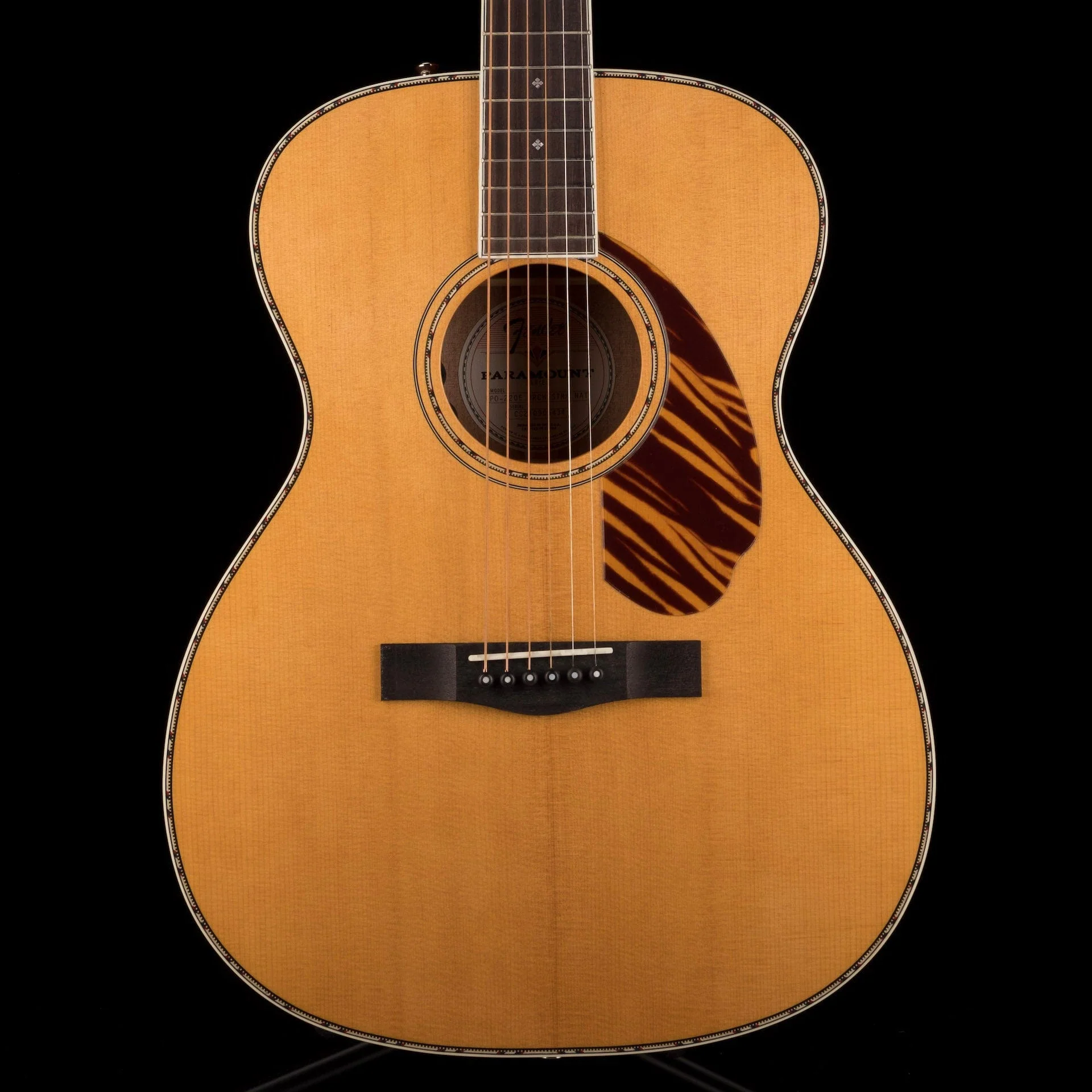 Used Fender Paramount PO 220E Orchestra Natural with Case