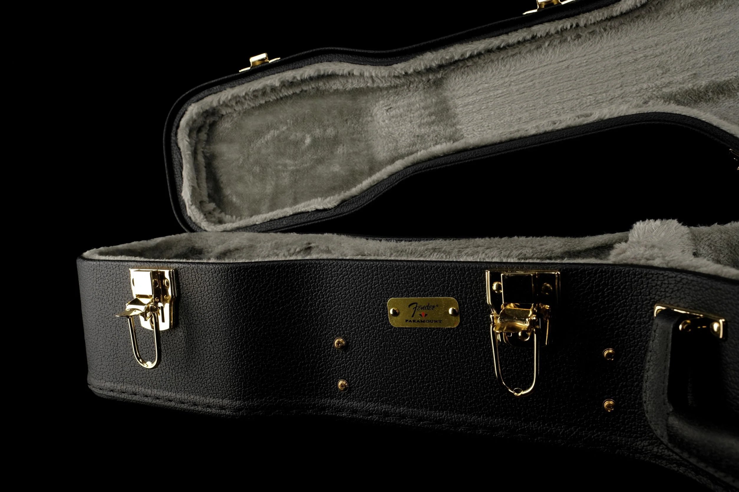 Fender Paramount Resonator/Small Body Acoustic Case - Image 6