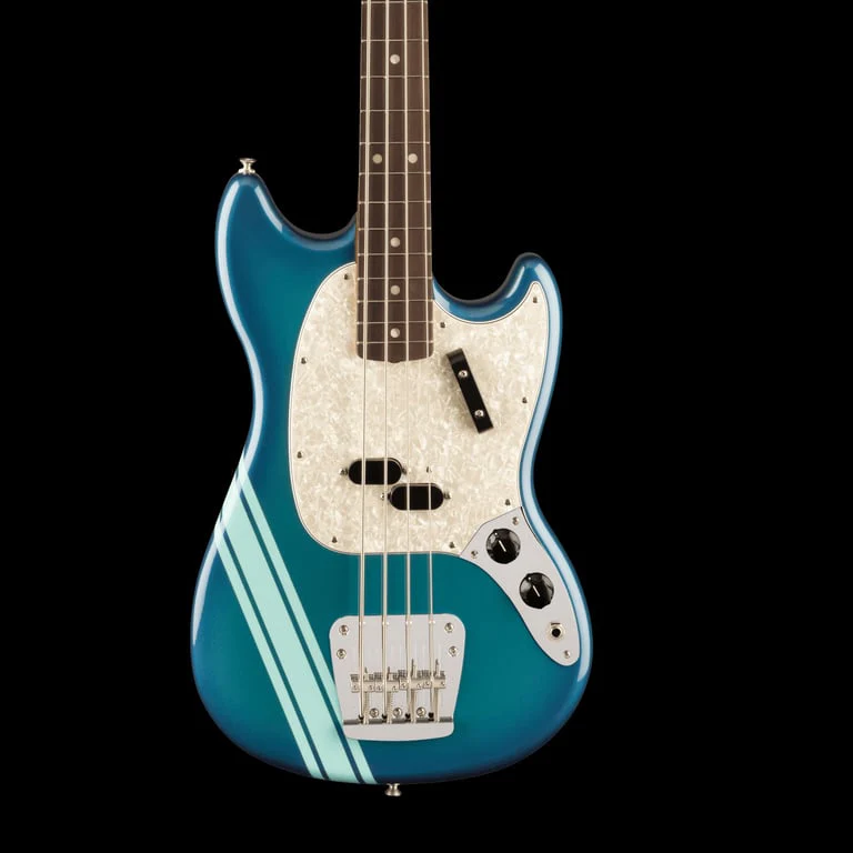 Fender Vintera II 70s Mustang Bass Rosewood Board Competition Burgundy With Bag