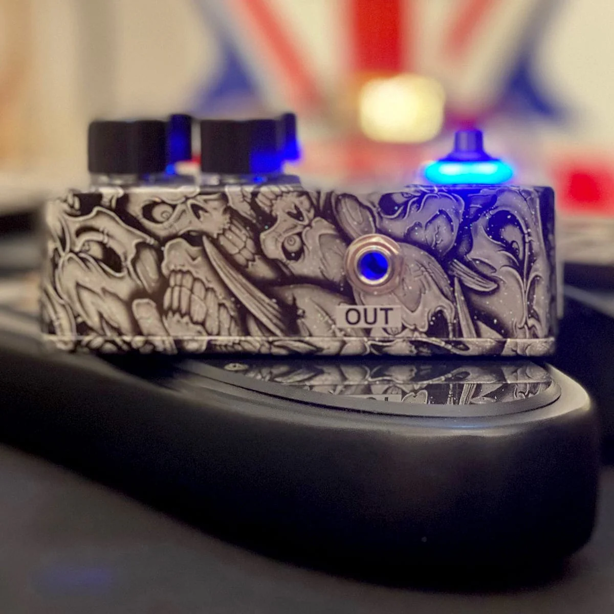 Flattley Guitar Effect Pedals Platinum Series Bass Nirvana Analogue Delay Bass Pedal - Image 4