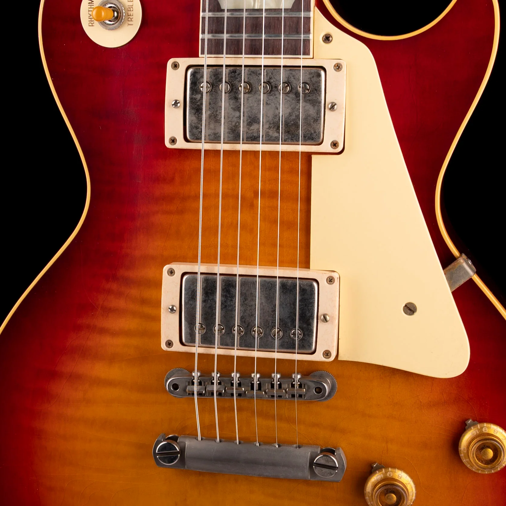 Gibson Custom Shop Murphy Lab 1959 Les Paul Standard Reissue Ultra Light Aged Factory Burst with Case - Image 4
