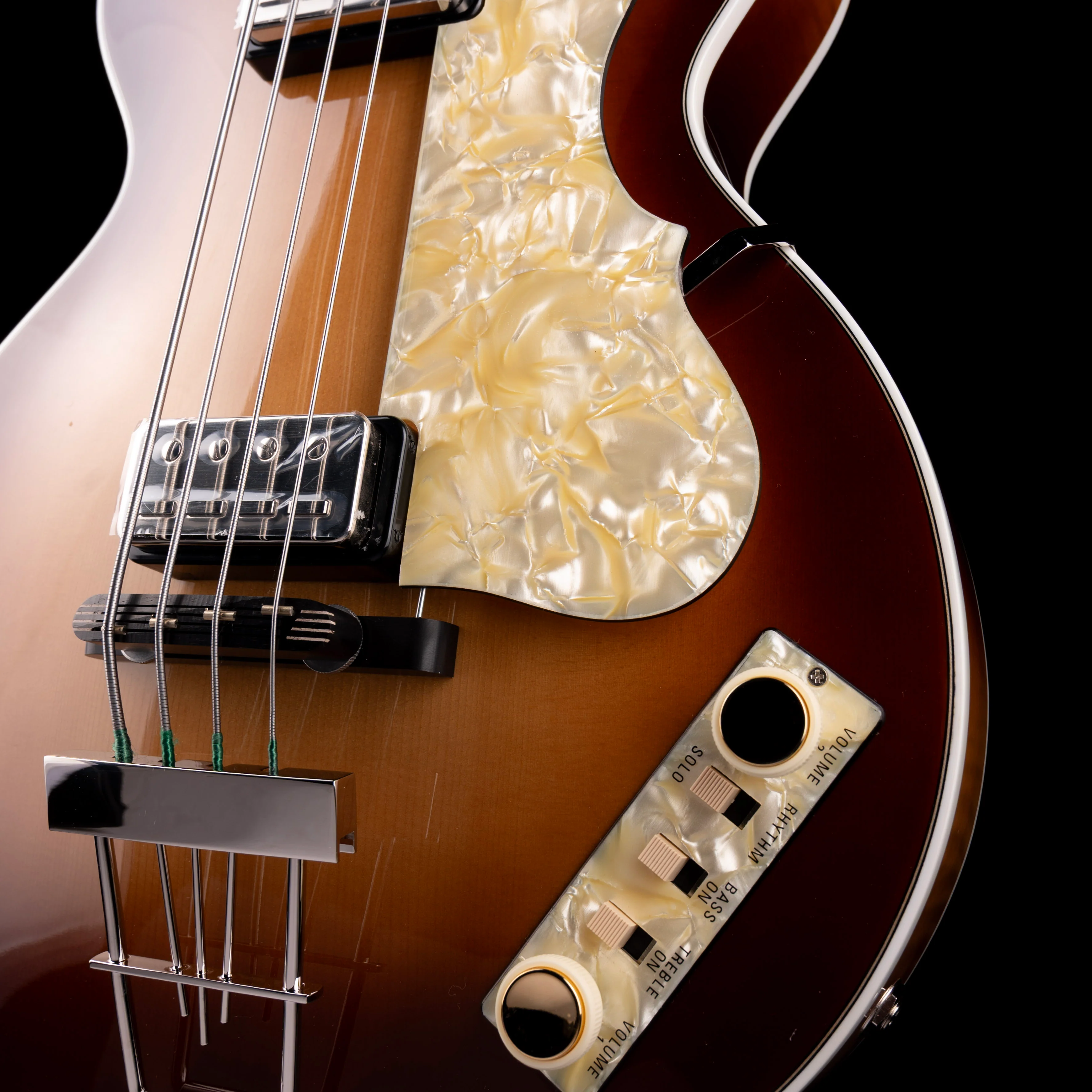 Hofner Club Bass Sunburst with Vintage Case - H500/2-O - Image 6