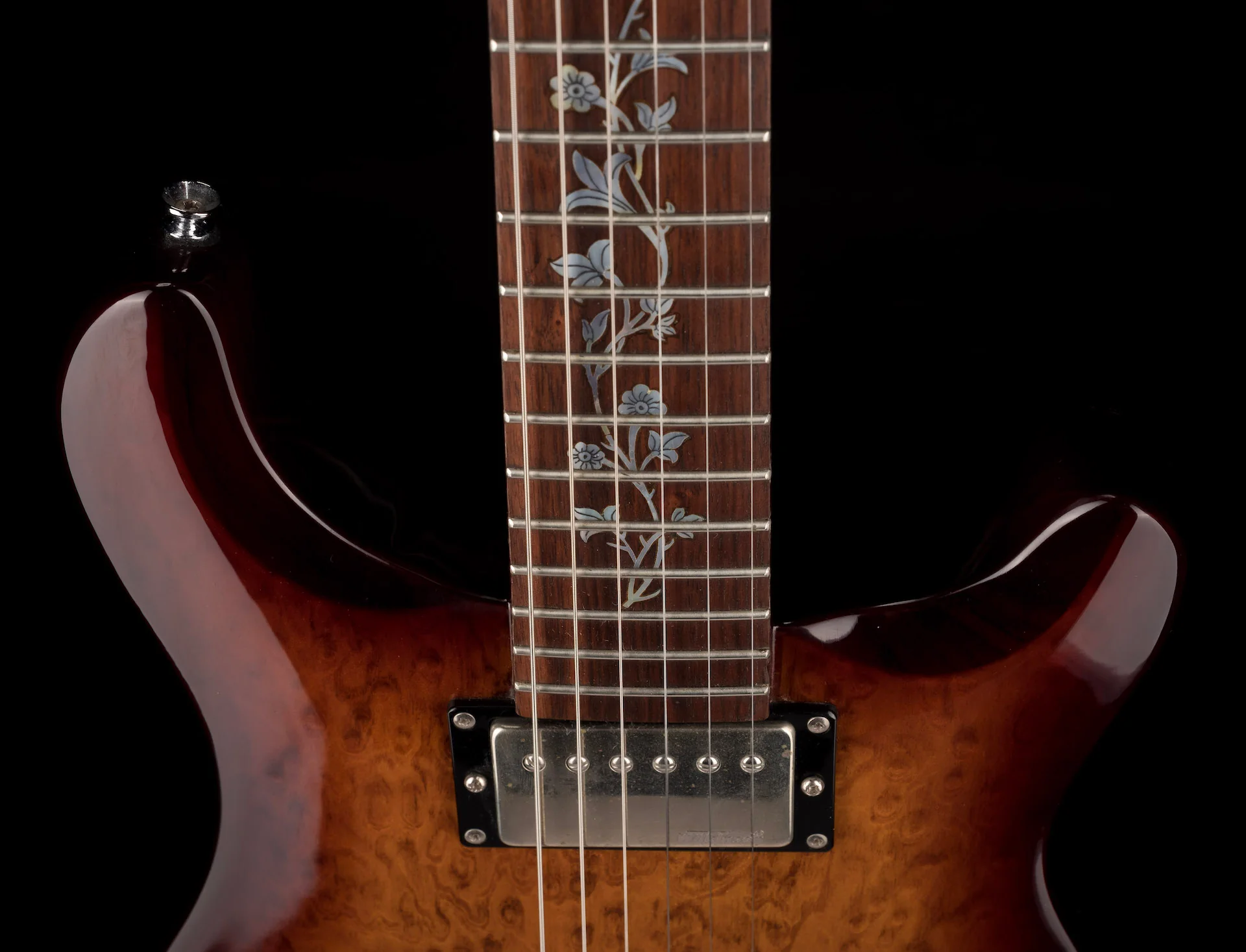 Lueez Double-Cut Carved Top HH Birdseye Maple Sunburst Electric Guitar With Soft Case - Image 3