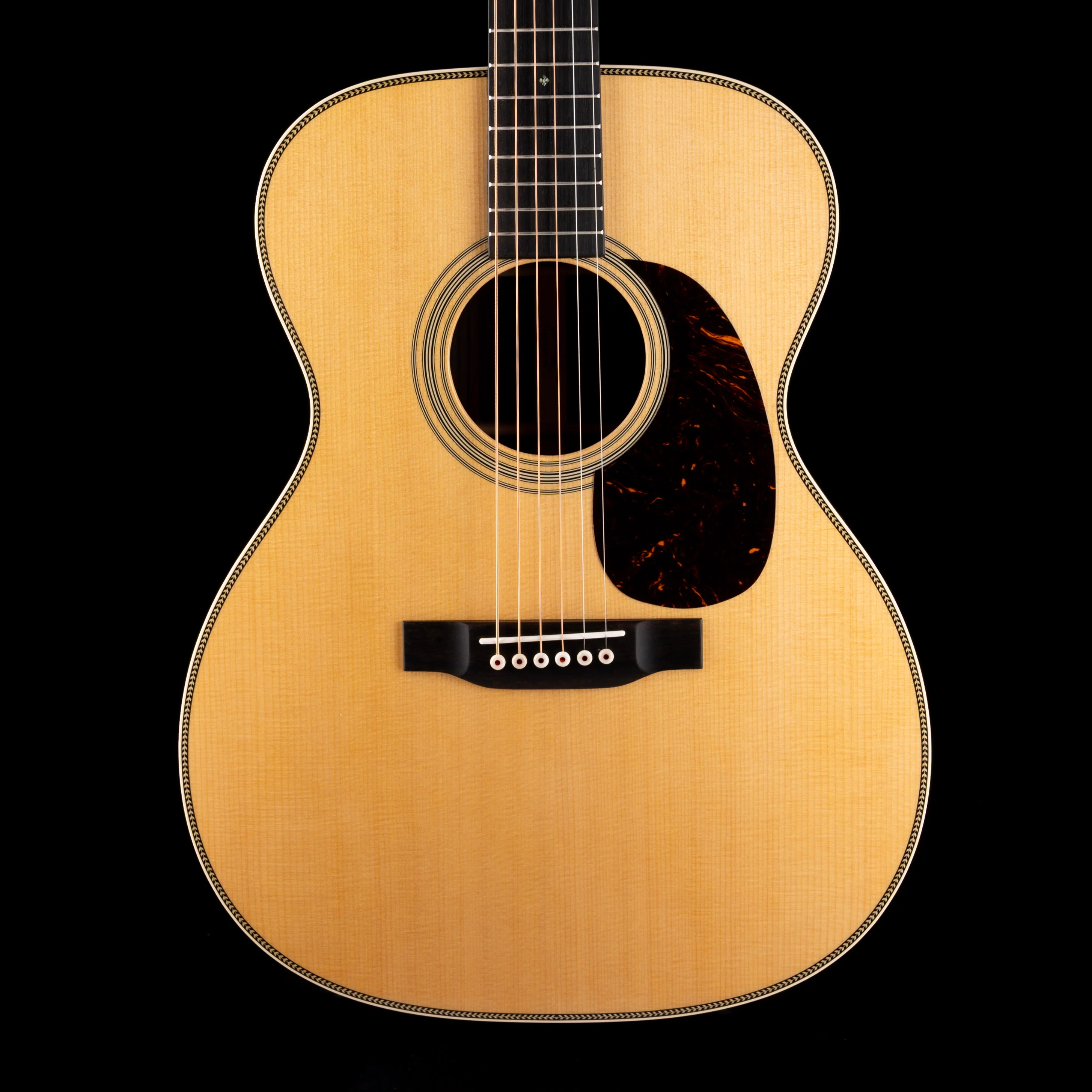 Martin 000-28 Standard (2025) Natural Acoustic Guitar with Case