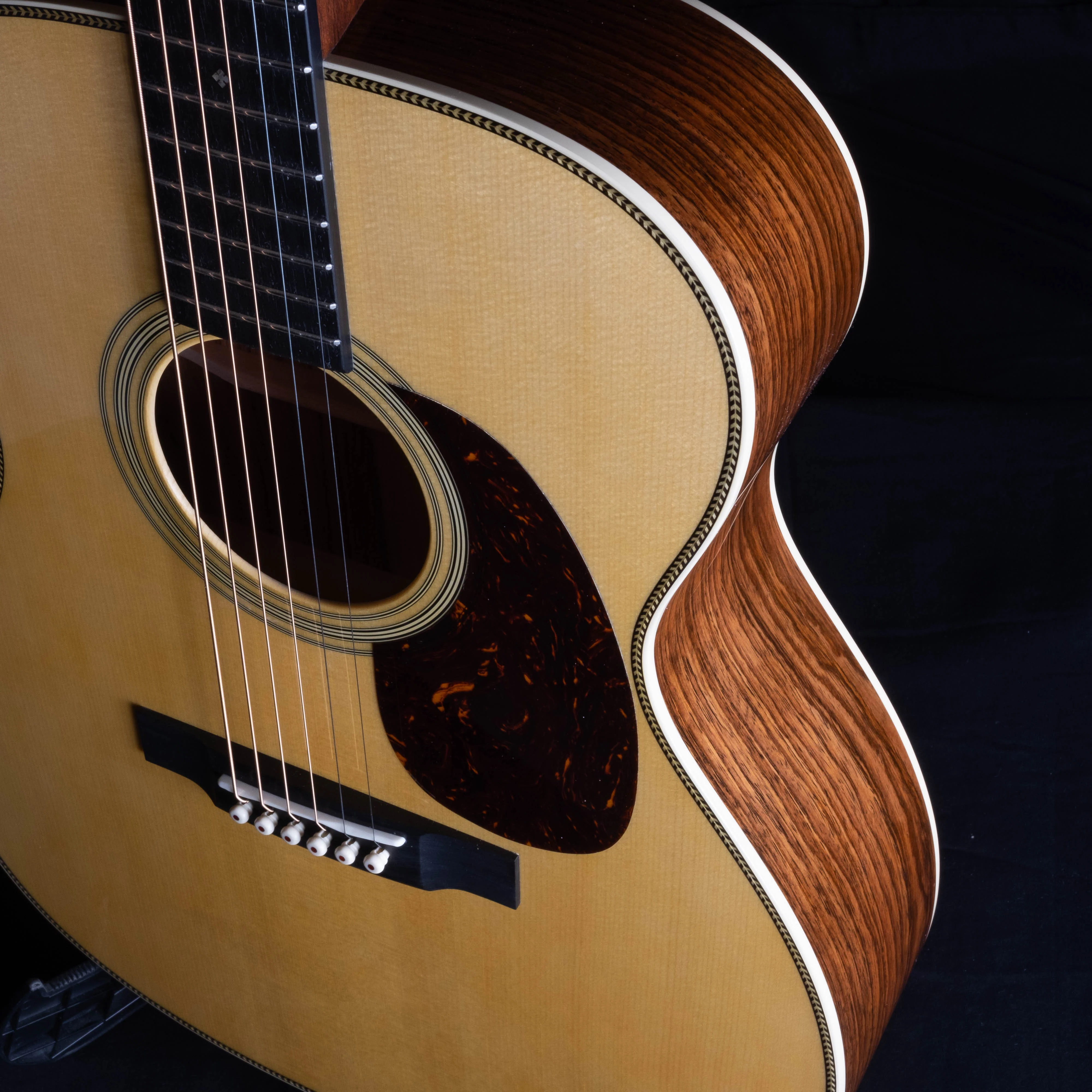Martin Custom Shop 000 Size 28 Style Guatemalan Rosewood with Engelmann Spruce Top - Image 6