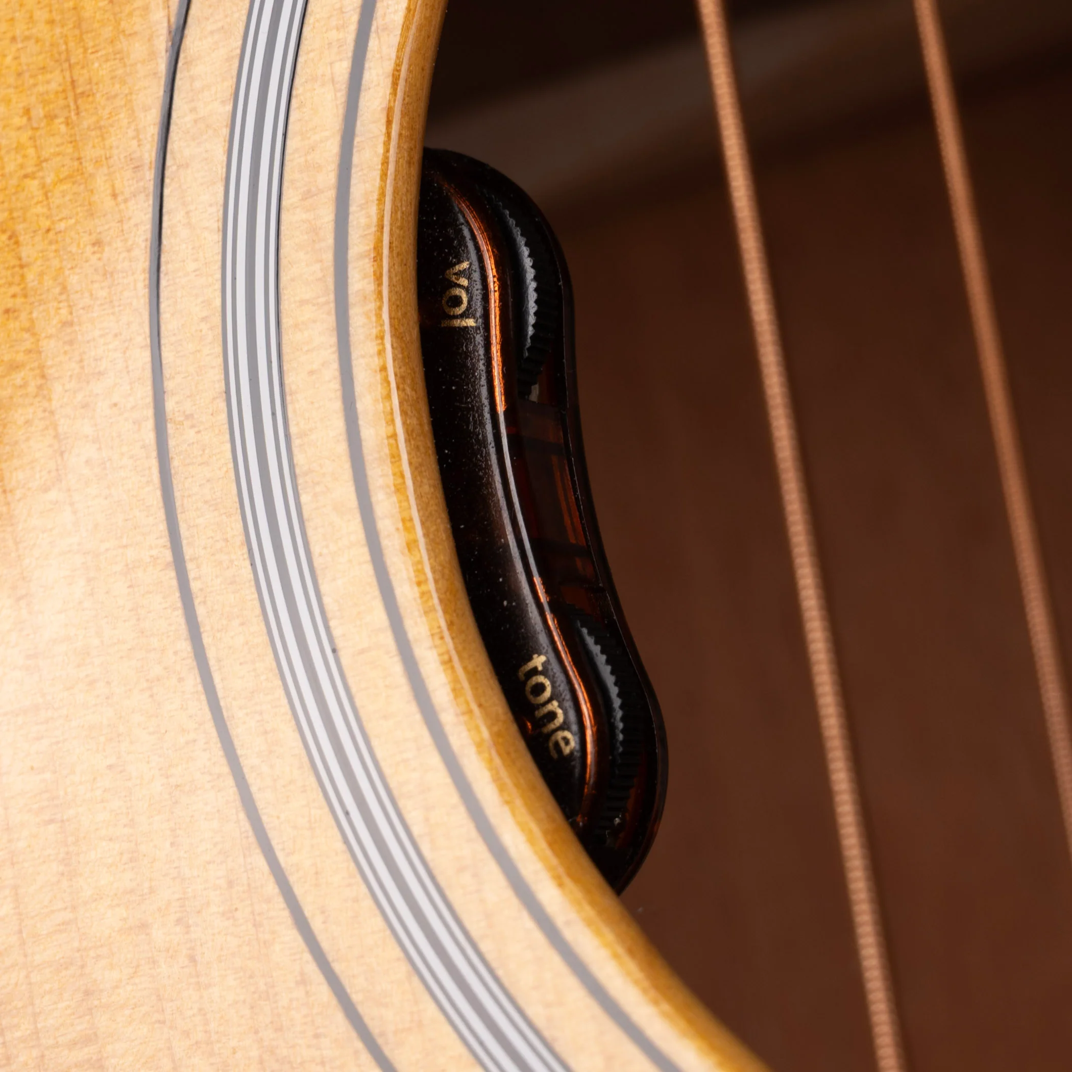 Martin DE Retro Plus Mahogany Natural Acoustic Guitar with Case - Image 7