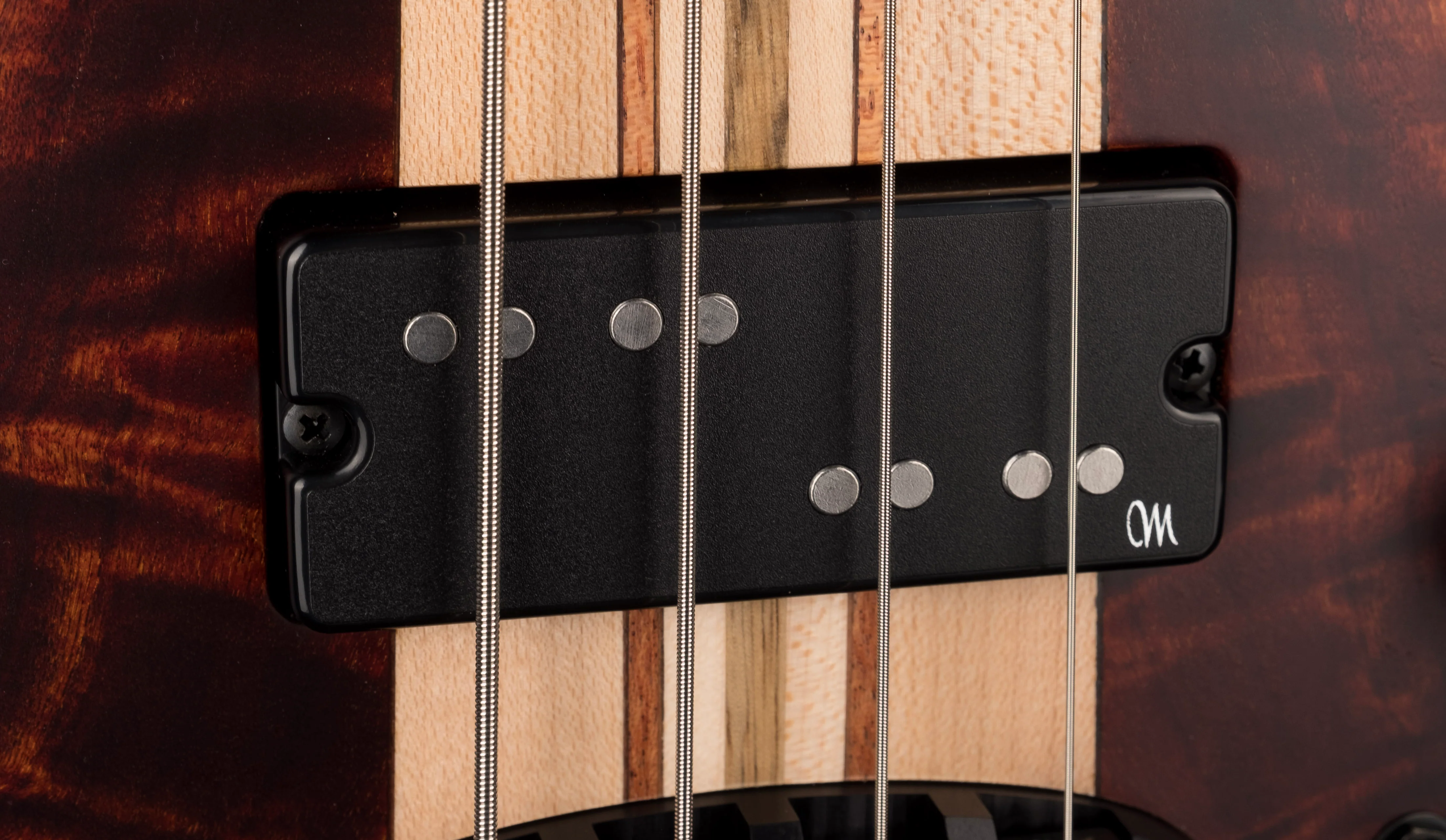 Mayones Cali4 Bass 17.5" Scale 3A Burl Maple Top/Swamp Ash Body Trans Root Beer Finish with Case - Image 4