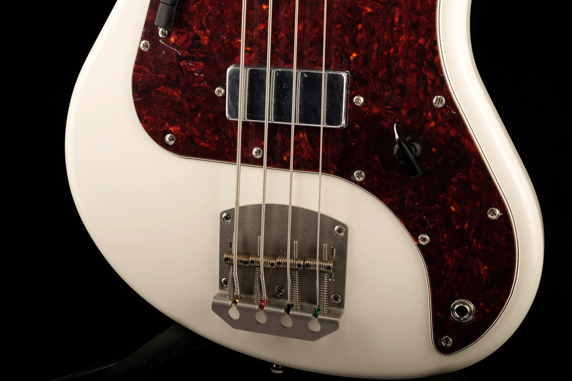 Nordstrand Audio Acinonyx Short Scale Bass - Olympic White Tortoise Pickguard with Gig Bag - Image 8