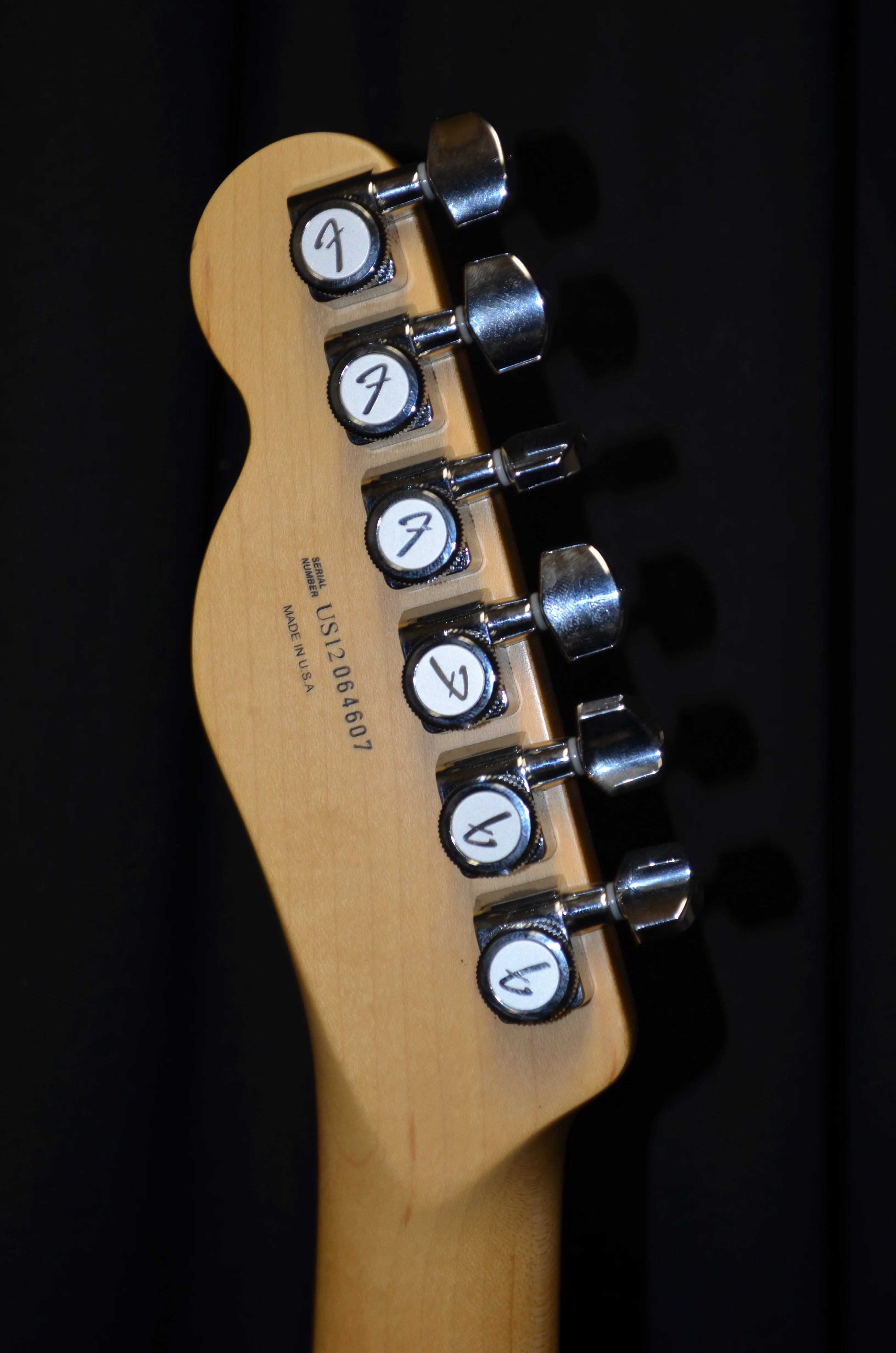 Pre Owned Fender American Deluxe Telecaster Cherryburst With OHSC - Image 6