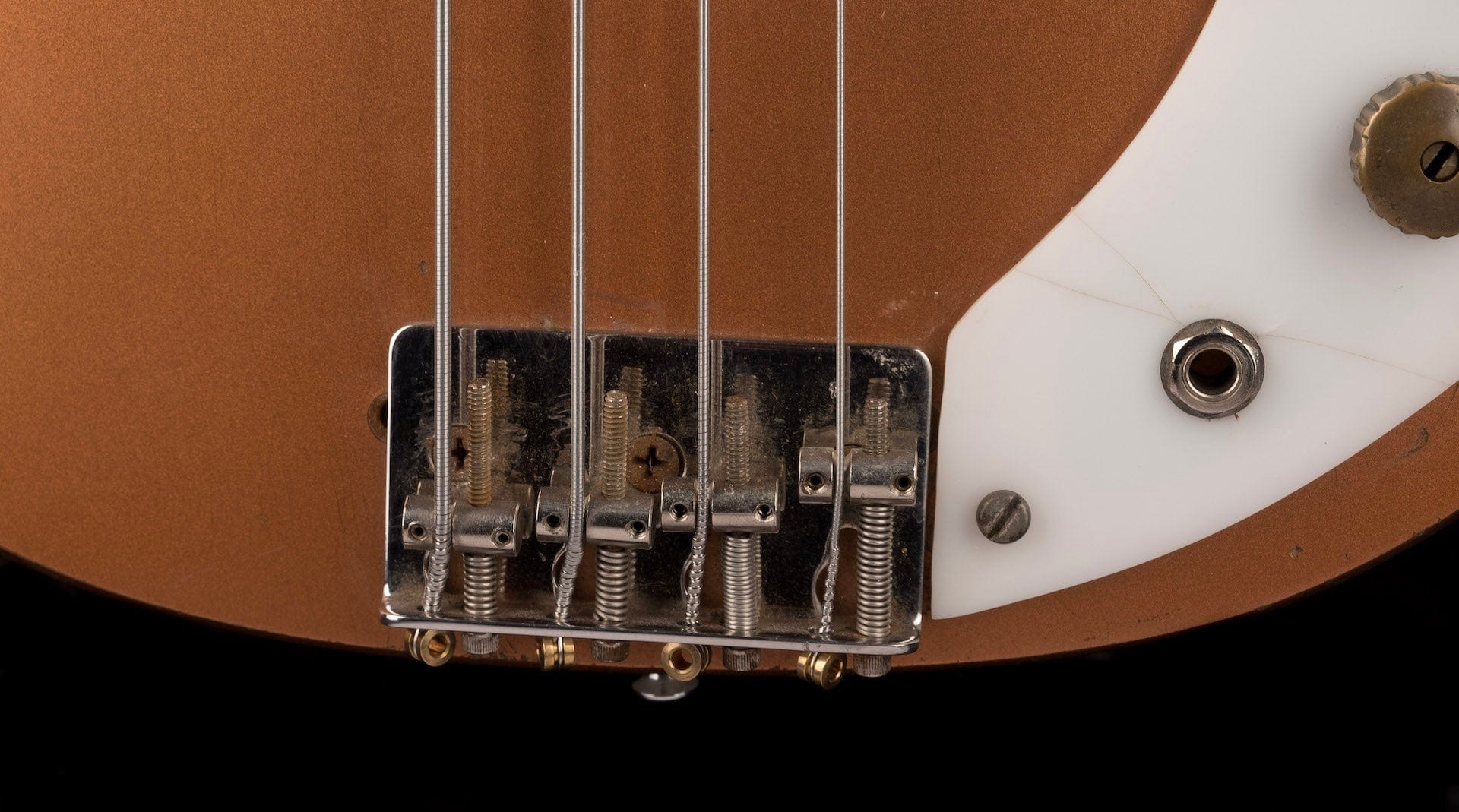 Vintage 1960's Danelectro Model 3412 Shorthorn Bass Copper With Bag - Image 7