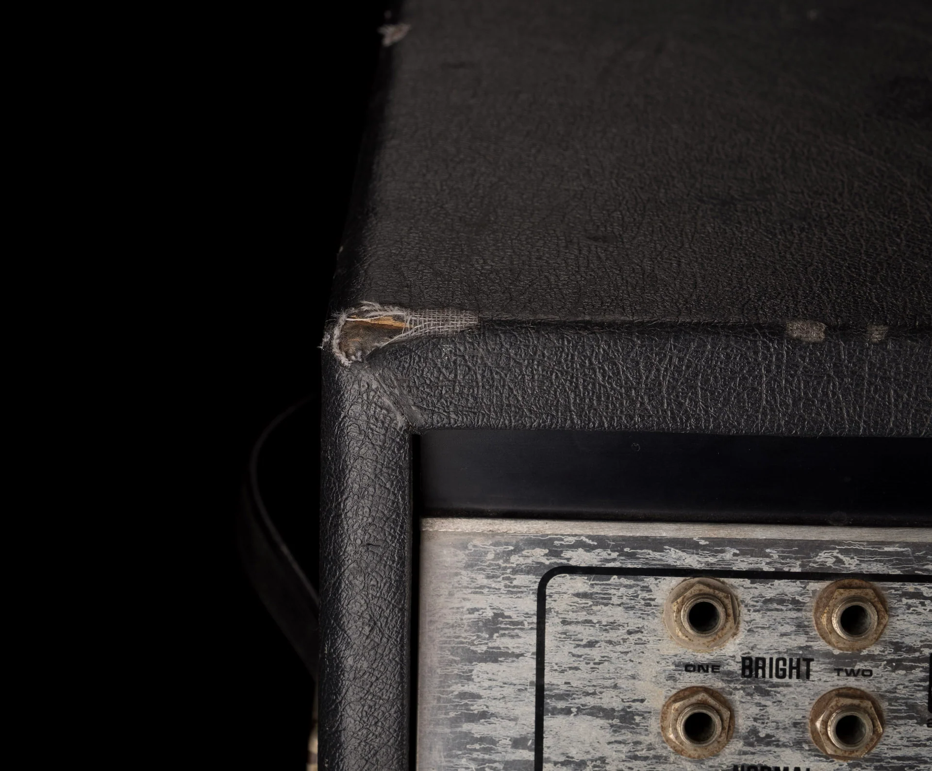 Vintage 1976 Ampeg SVT Curved Line Bass Amp Head With Road Case - Image 7