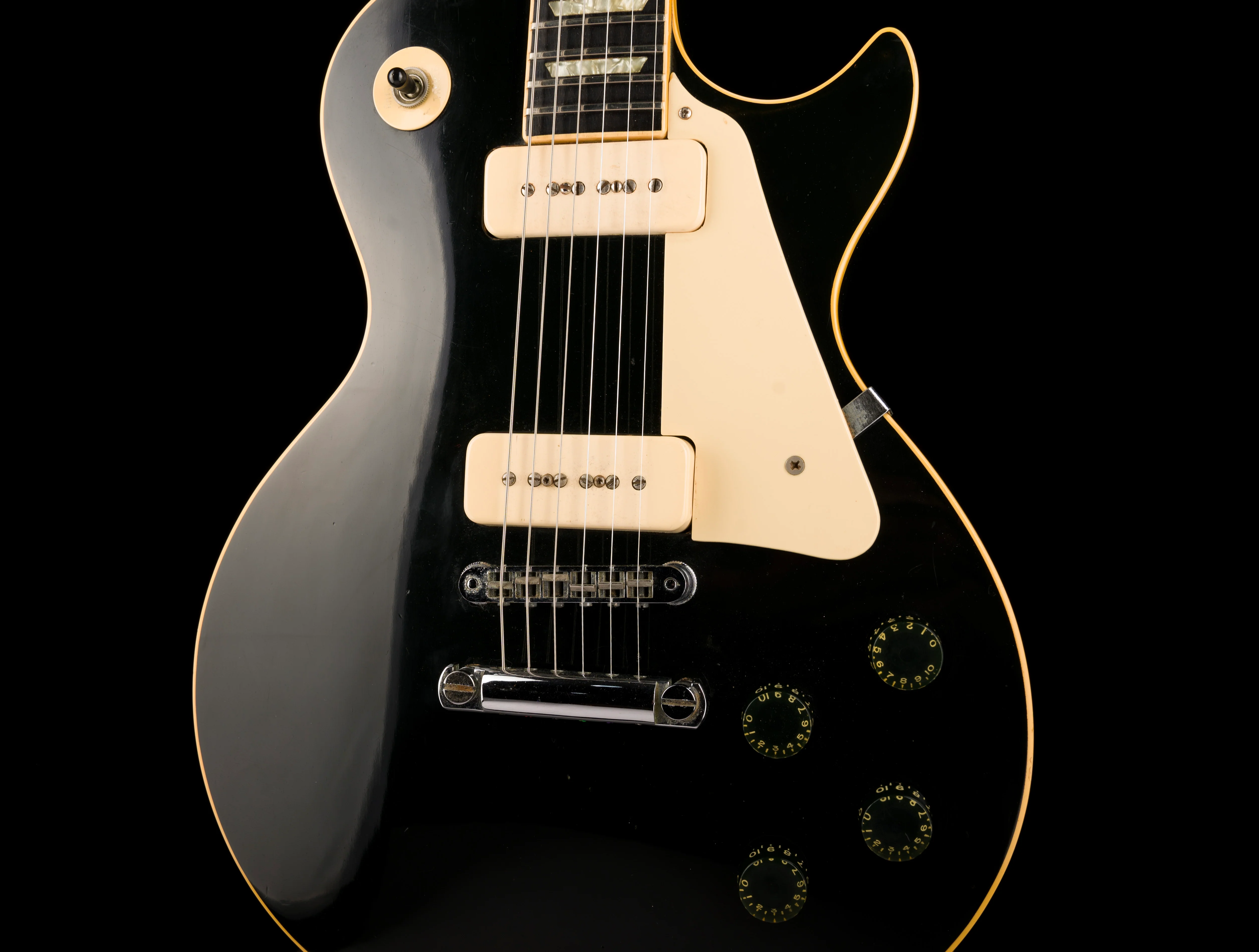 Pre Owned 1976 Gibson Les Paul Pro Deluxe Black With OHSC - Image 6