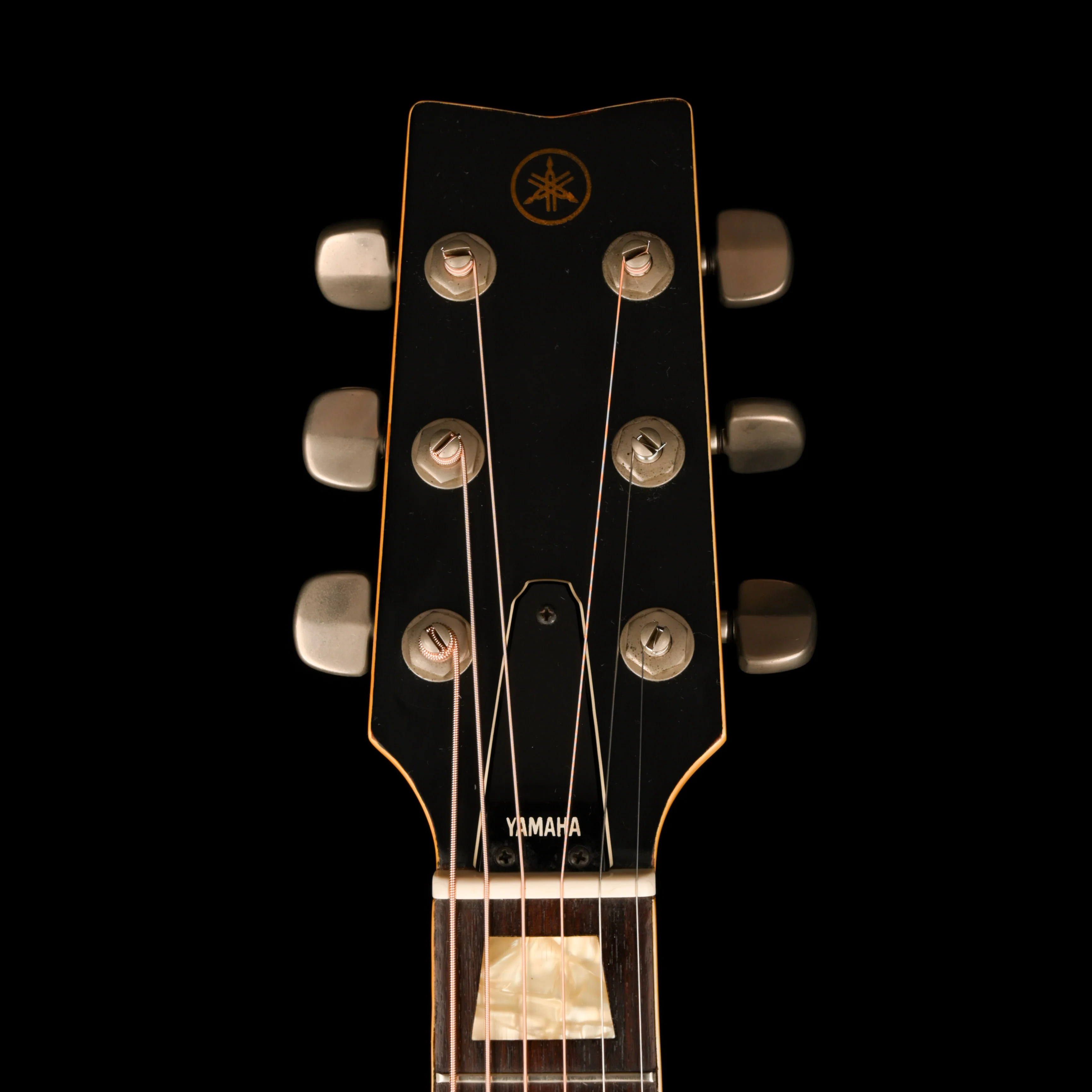 Pre Owned 1976 Yamaha FG-600S Sunburst Acoustic Guitar With Case - Image 10
