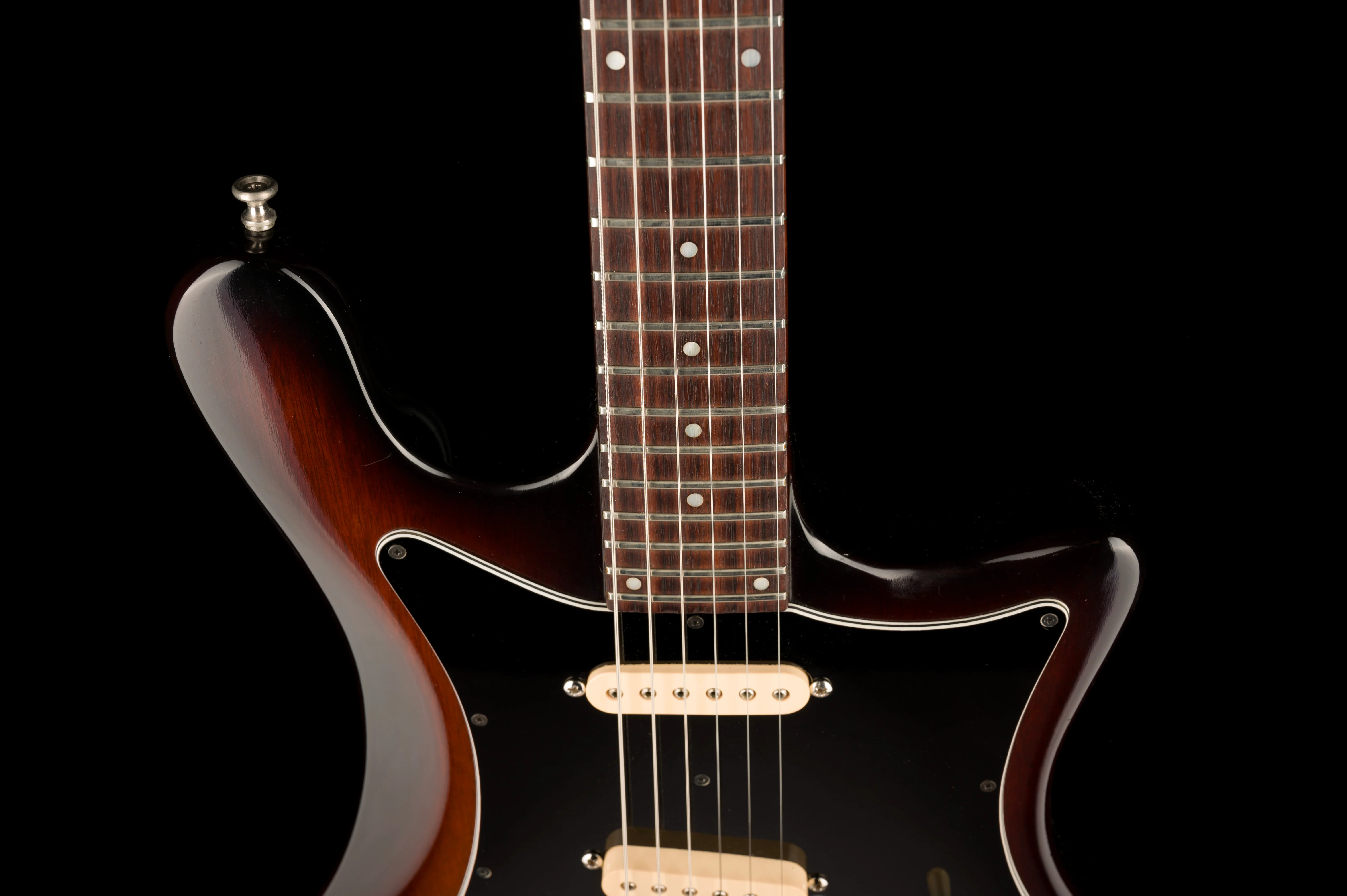 Vintage Guild S60-D Electric Guitar Sunburst With Hard Case - Image 3