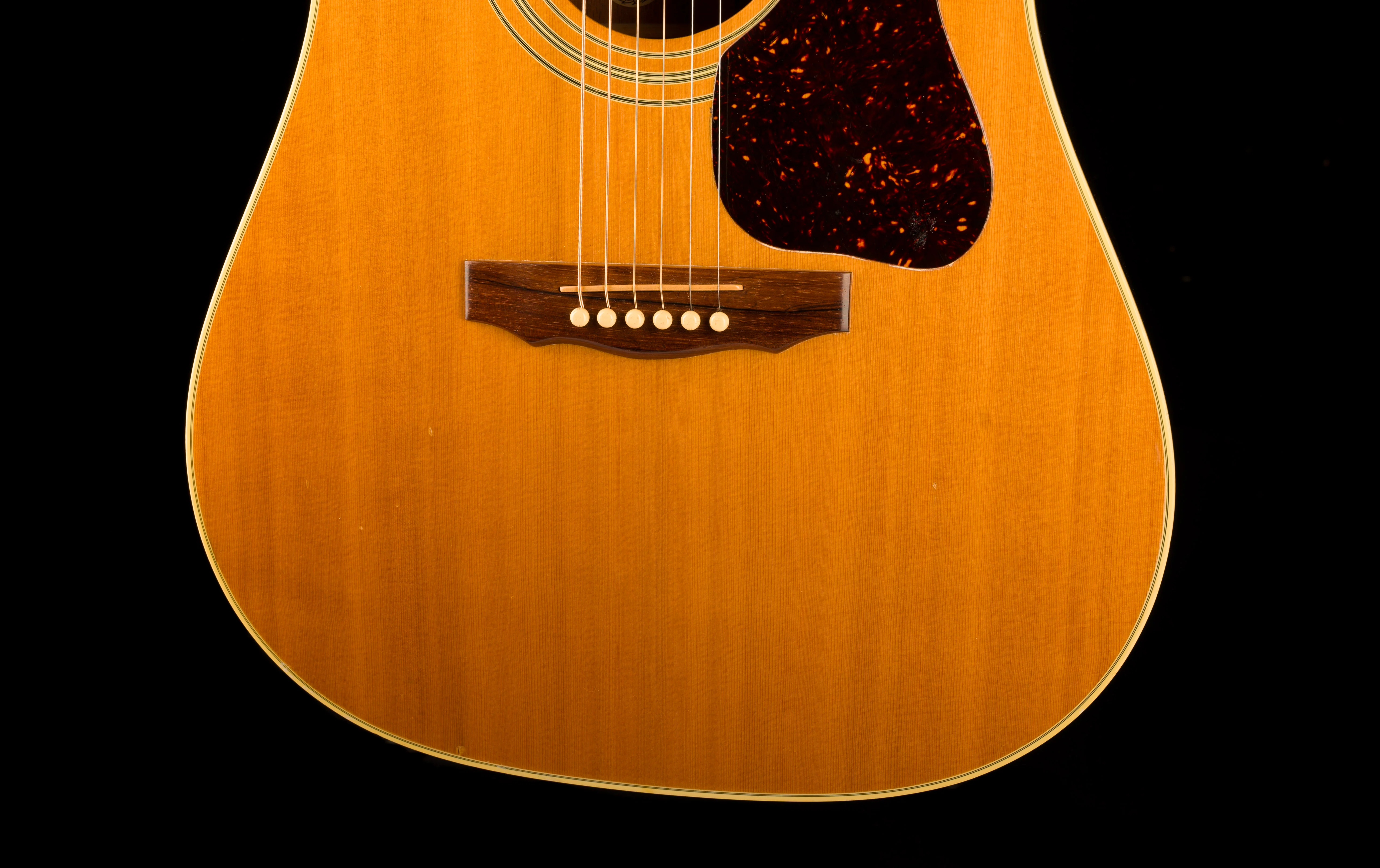 Vintage 1982 Guild D40C Natural Acoustic Guitar With OHSC - Image 5