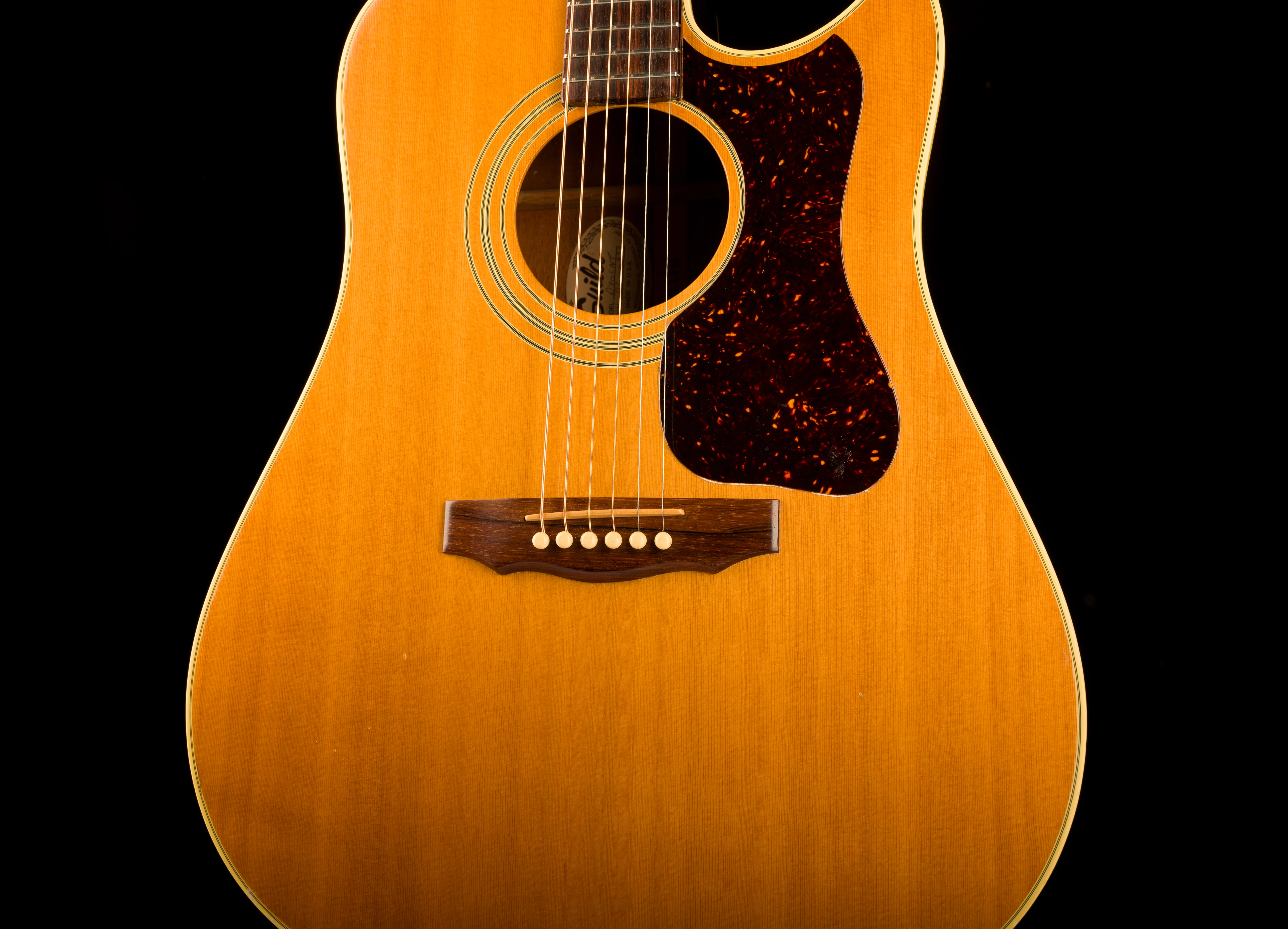 Vintage 1982 Guild D40C Natural Acoustic Guitar With OHSC - Image 6