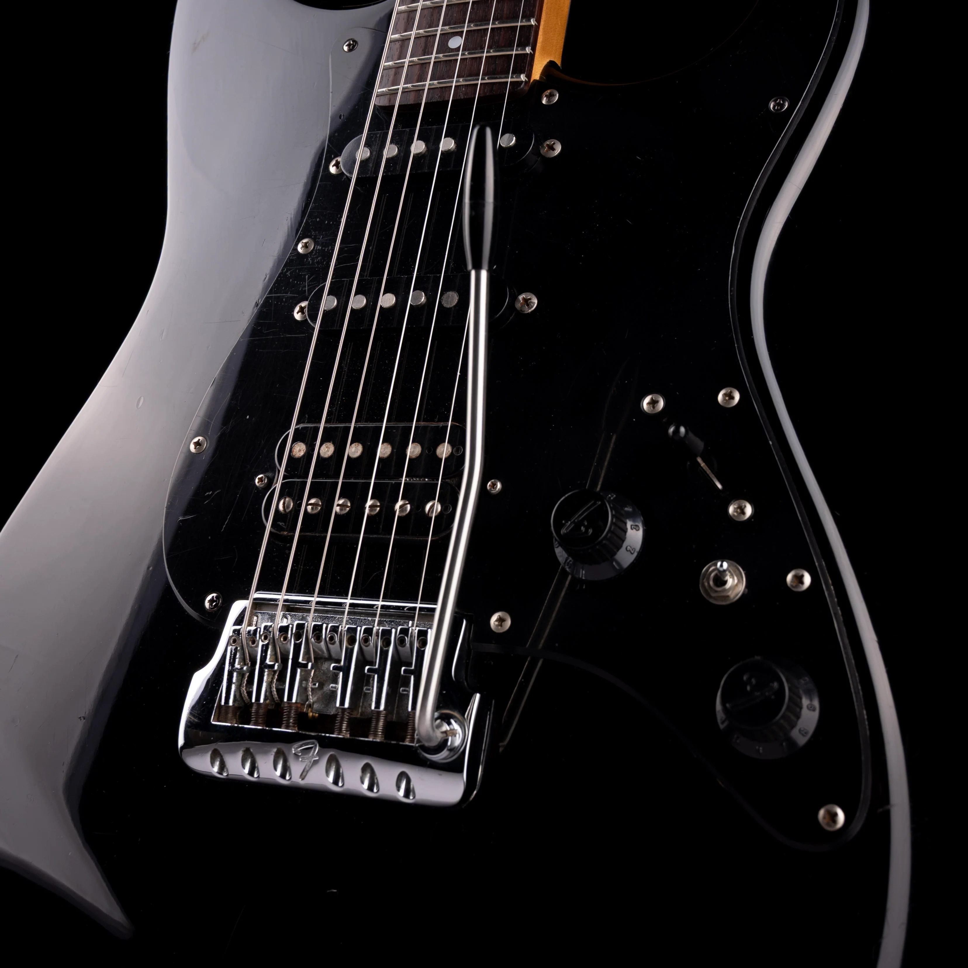 Pre Owned 1986 Fender Made In Japan Contemporary Stratocaster HSS Black With HSC - Image 5