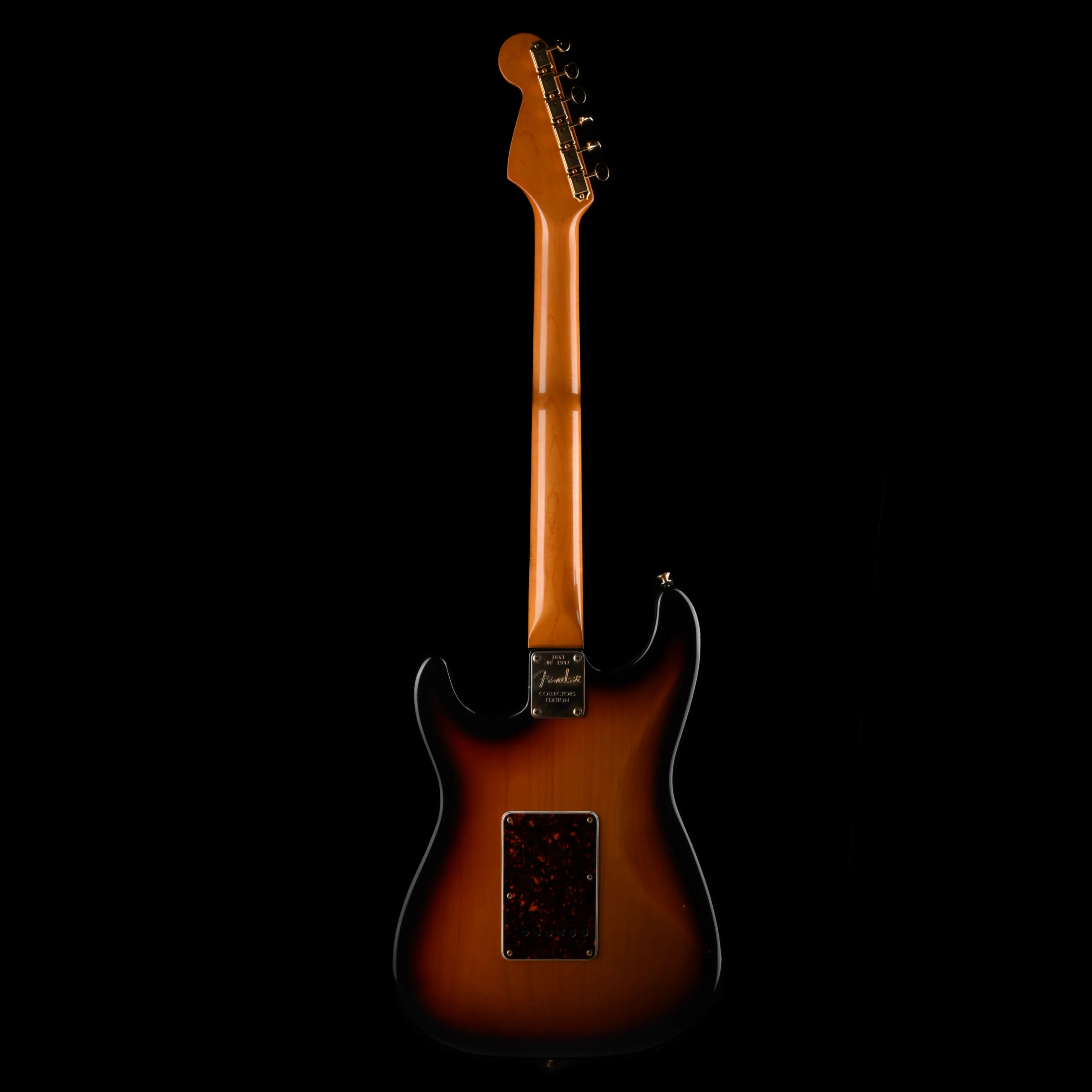 Pre Owned 1997 Fender Stratocaster Collector's Edition 3-Tone Sunburst #1661 of 1997 With OHSC - Image 10
