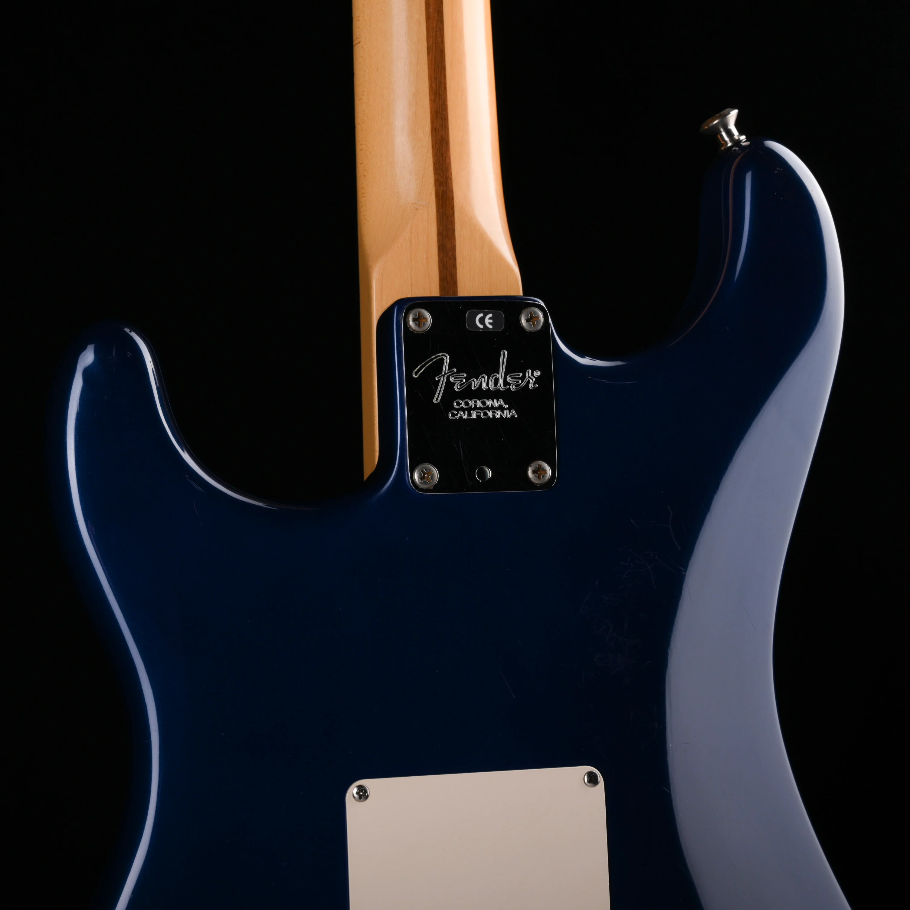 Pre Owned 2002 Fender Eric Clapton Stratocaster Midnight Blue with OHSC - Image 6