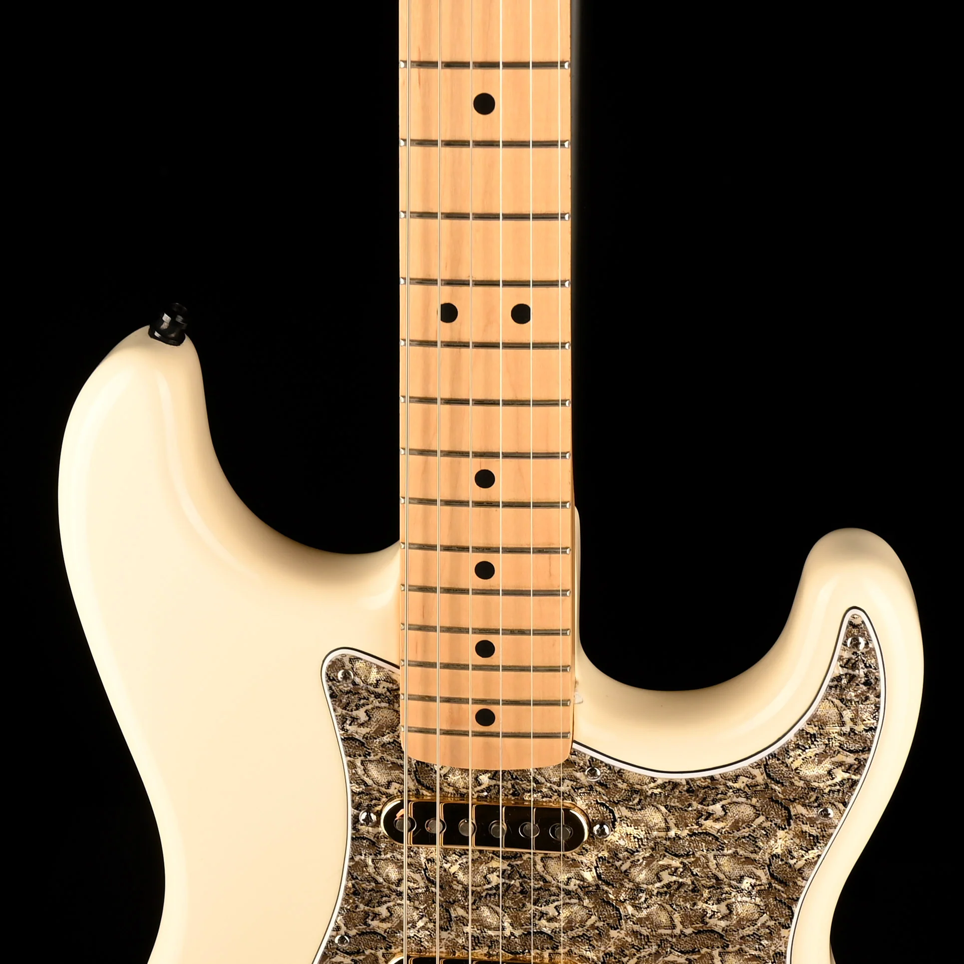 Pre Owned 2004 Fender Stratocaster White Fishscale Modified With Gig Bag - Image 3
