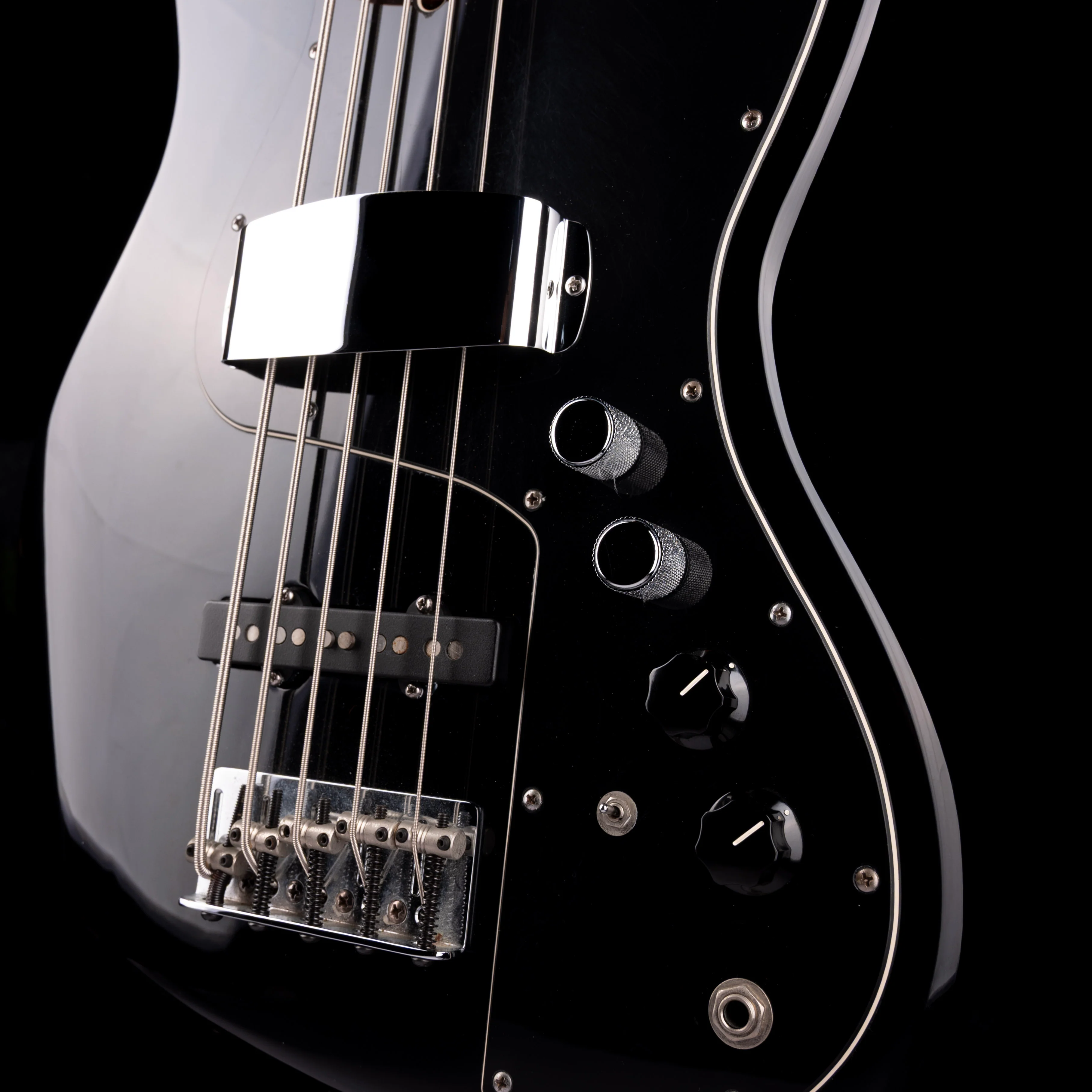Pre Owned 2005 Fender Marcus Miller Jazz Bass V Black With OHSC - Image 5