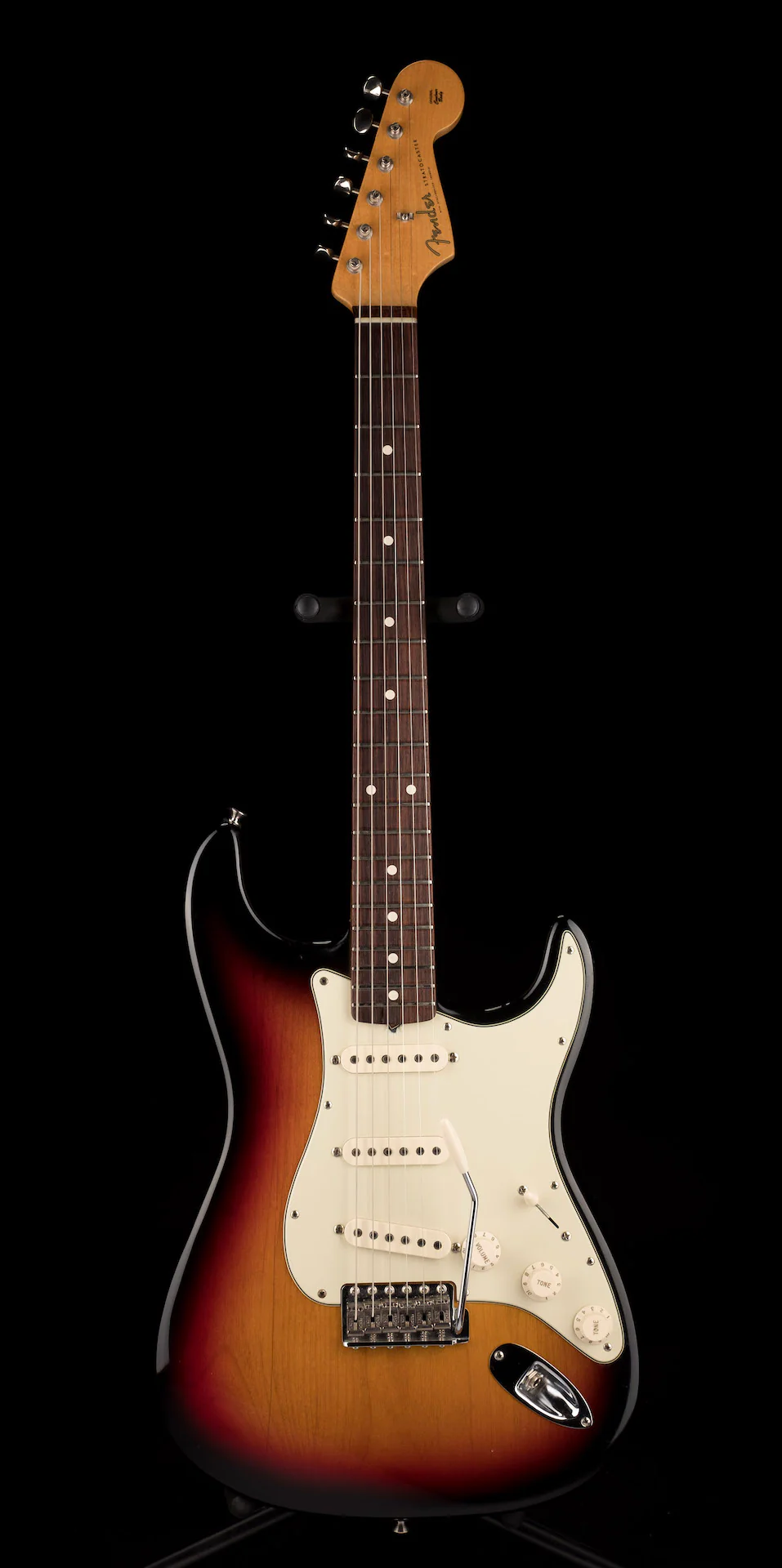 Pre Owned 2007 Fender '62 Hot Rod Reissue Stratocaster Sunburst With Arcane 61 Experience Pickups With OHSC - Image 2