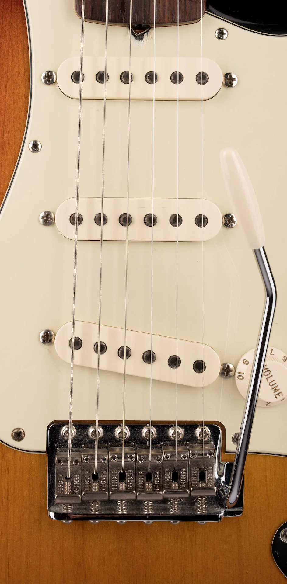 Pre Owned 2007 Fender '62 Hot Rod Reissue Stratocaster Sunburst With Arcane 61 Experience Pickups With OHSC - Image 7