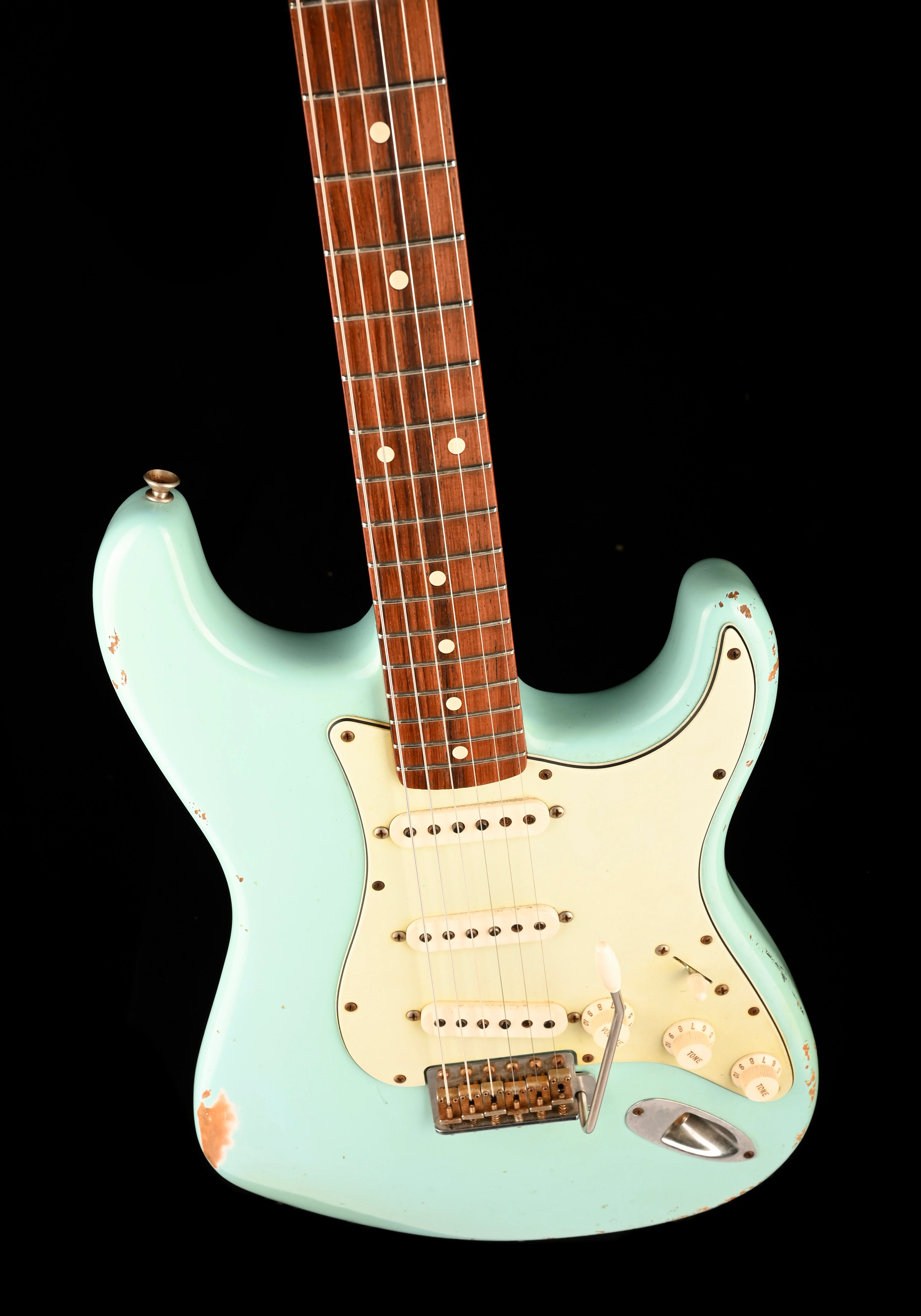 Pre Owned 2008 Fender Custom Shop 1960 Stratocaster Relic Daphne Blue With Case - Image 4
