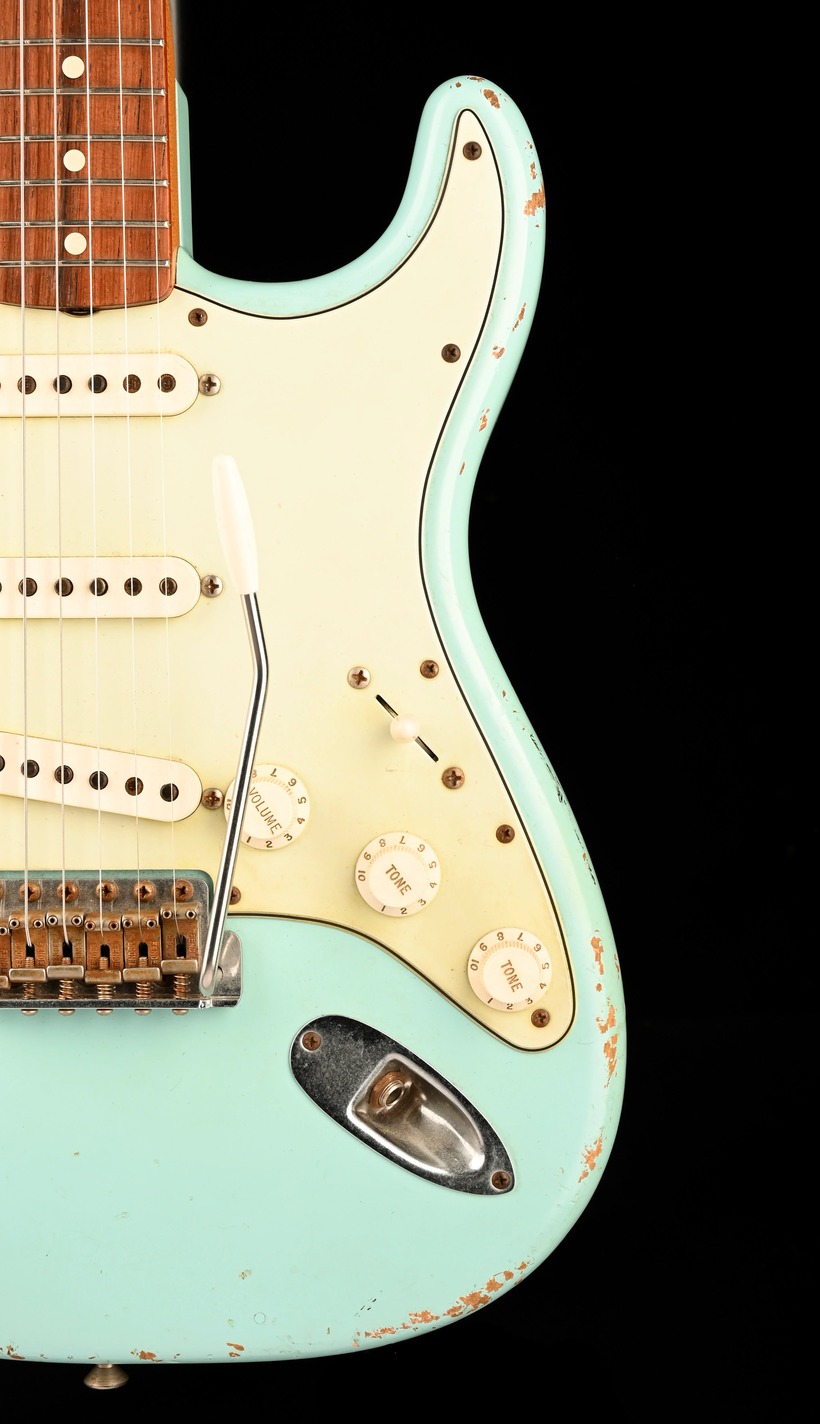 Pre Owned 2008 Fender Custom Shop 1960 Stratocaster Relic Daphne Blue With Case - Image 9