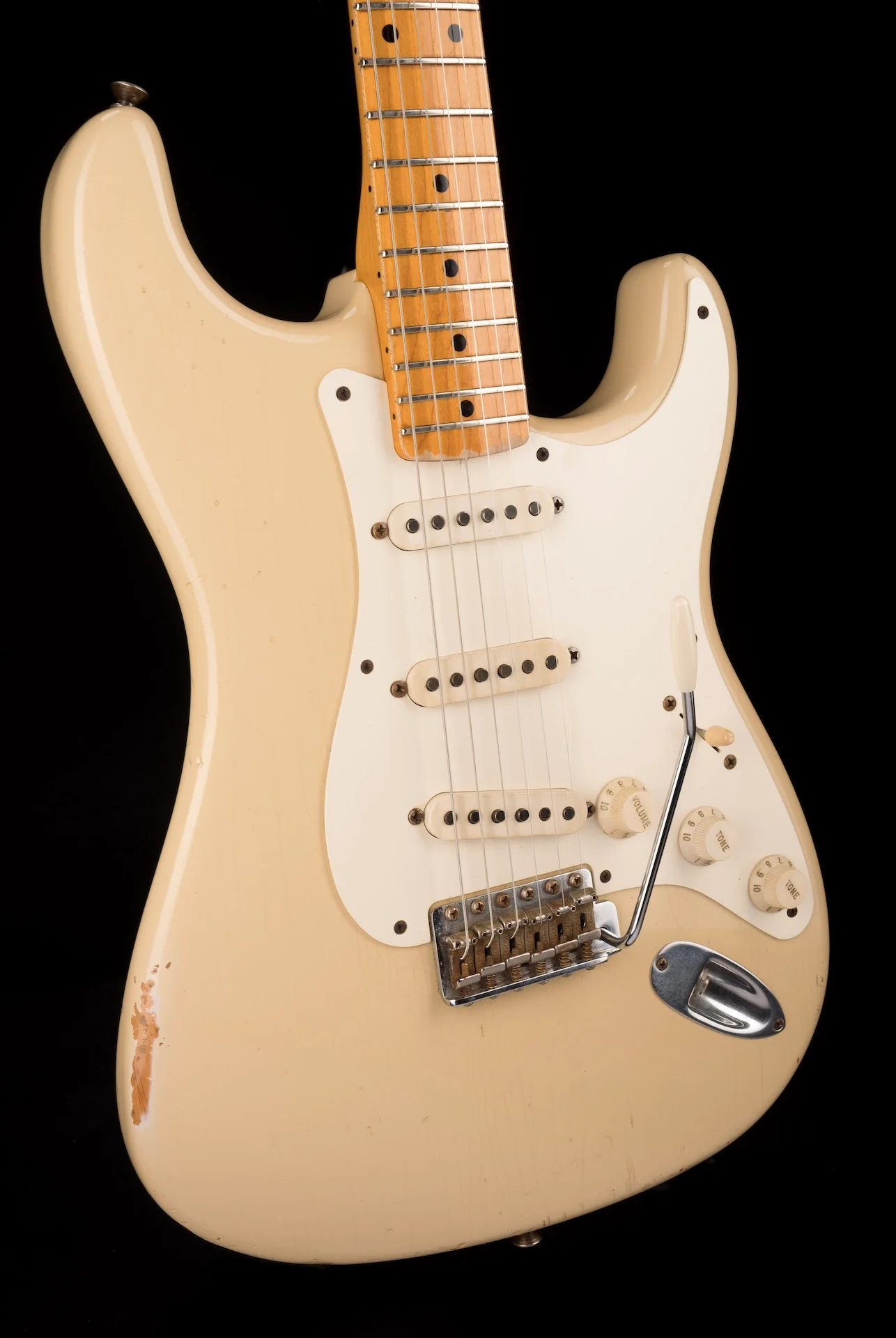 Pre Owned 2009 Fender Custom Shop ‘56 Relic Stratocaster Desert Sand Maple Neck With OHSC - Image 10