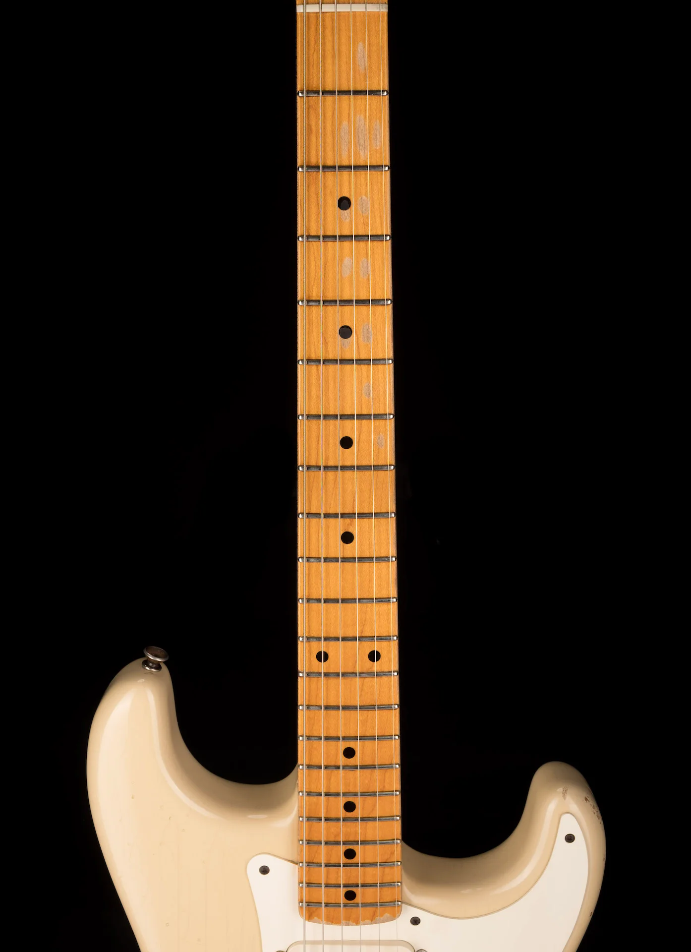 Pre Owned 2009 Fender Custom Shop ‘56 Relic Stratocaster Desert Sand Maple Neck With OHSC - Image 11