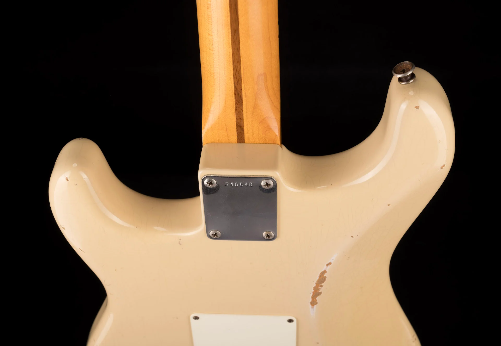 Pre Owned 2009 Fender Custom Shop ‘56 Relic Stratocaster Desert Sand Maple Neck With OHSC - Image 14