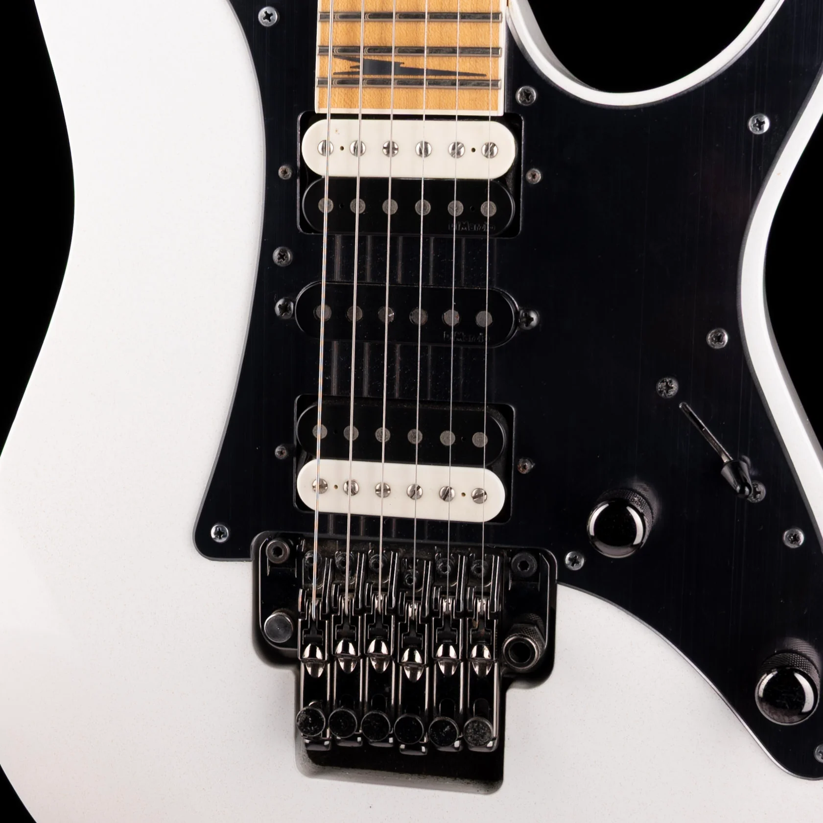 Pre Owned 2009 Ibanez Prestige "J Craft" RG2550Z-GW Galaxy White With OHSC - Image 4
