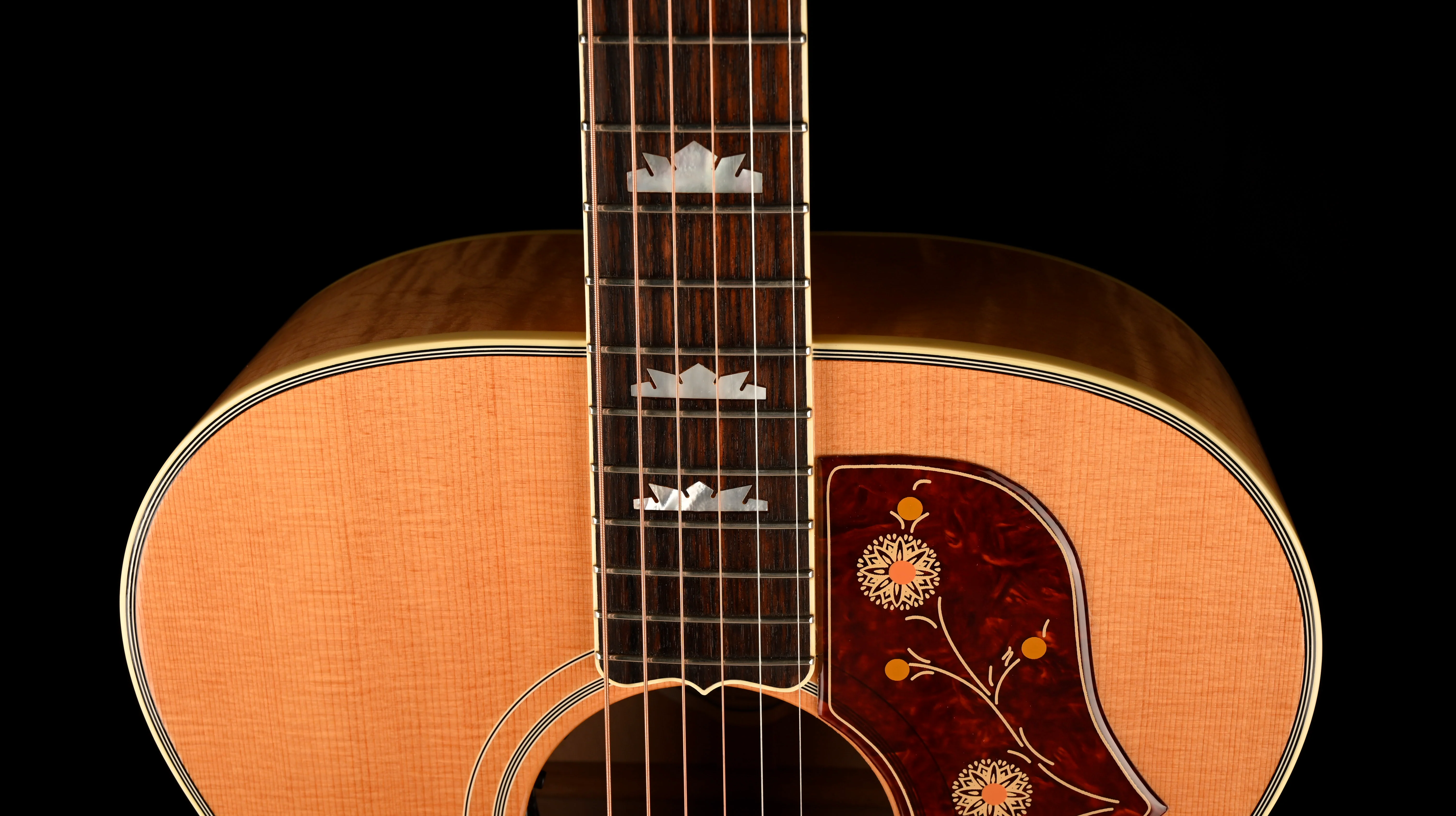 Pre Owned 2014 Gibson SJ-200 Standard Natural Acoustic Guitar With Fishman Pickup With OHSC - Image 3
