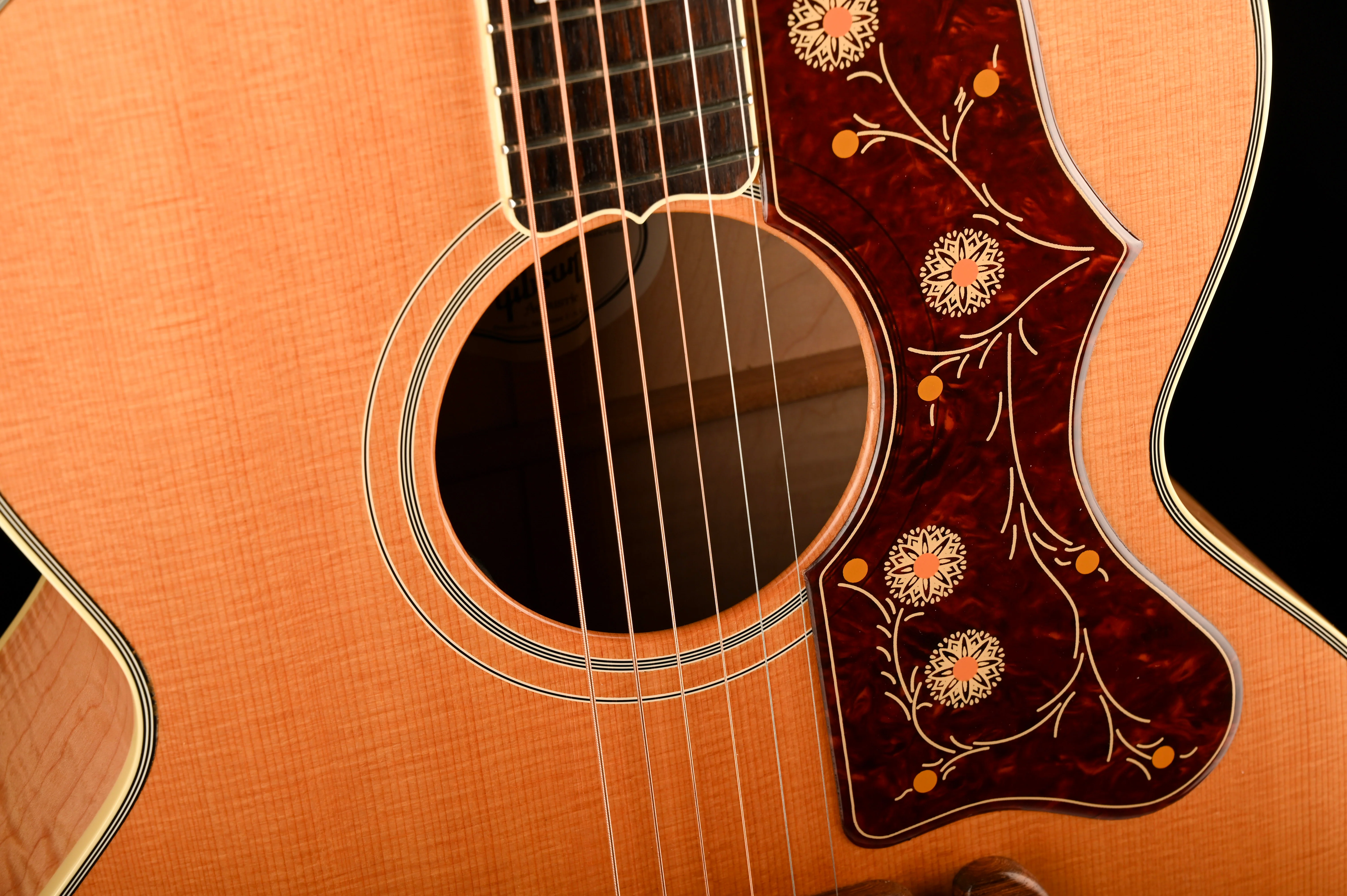 Pre Owned 2014 Gibson SJ-200 Standard Natural Acoustic Guitar With Fishman Pickup With OHSC - Image 7
