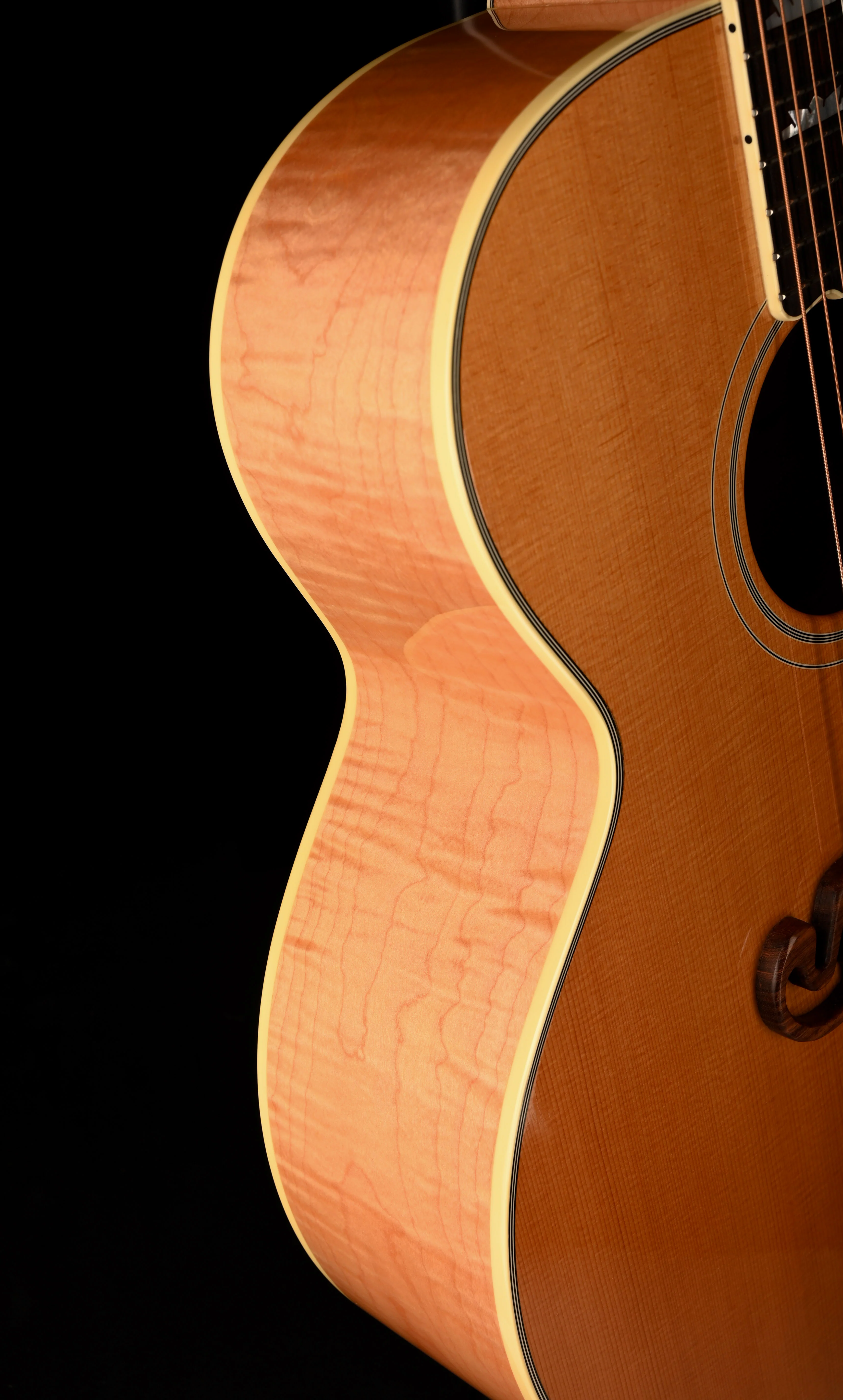 Pre Owned 2014 Gibson SJ-200 Standard Natural Acoustic Guitar With Fishman Pickup With OHSC - Image 9