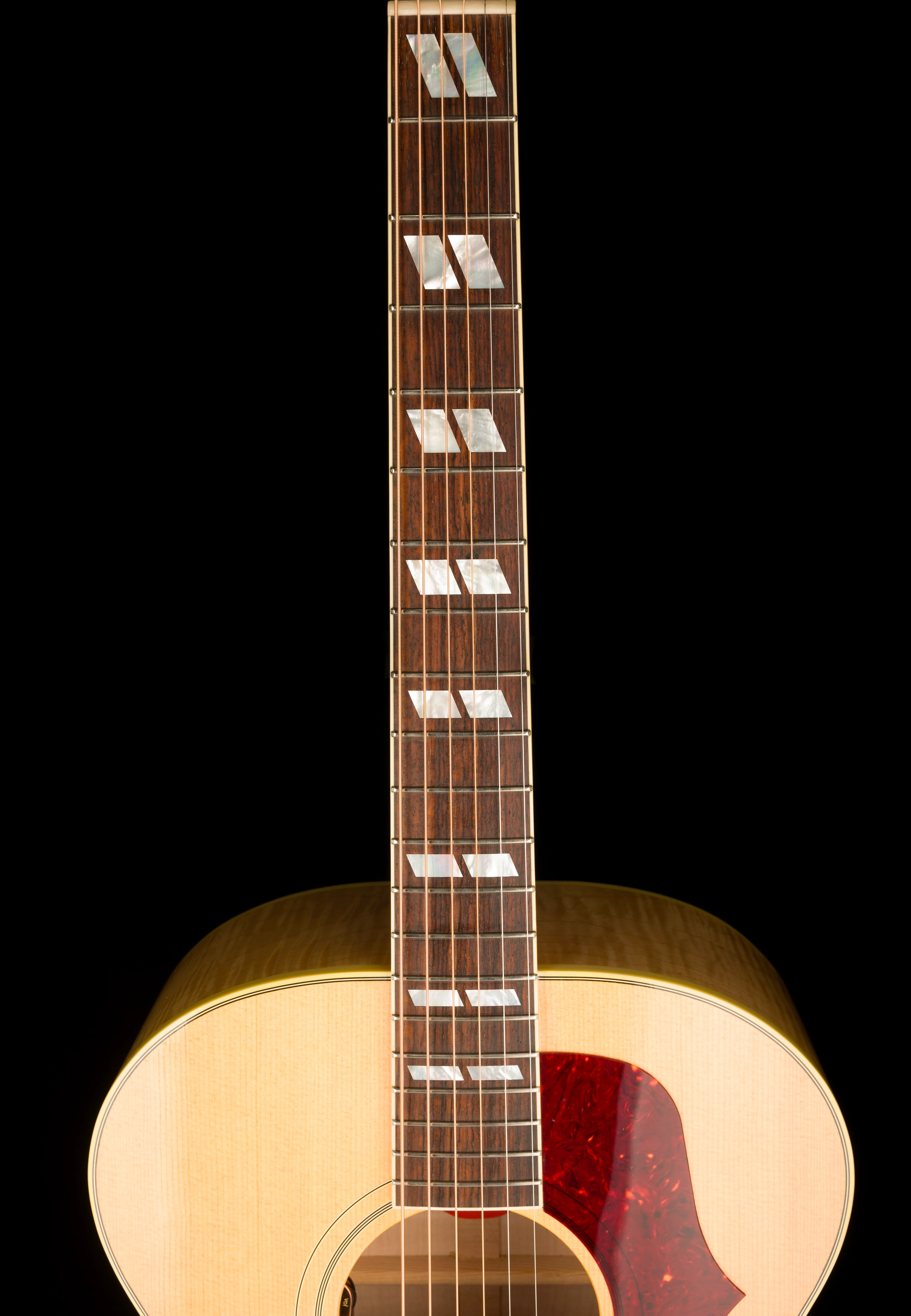 Pre Owned 2021 Gibson J-185 Antique Natural Acoustic Guitar With OHSC - Image 12