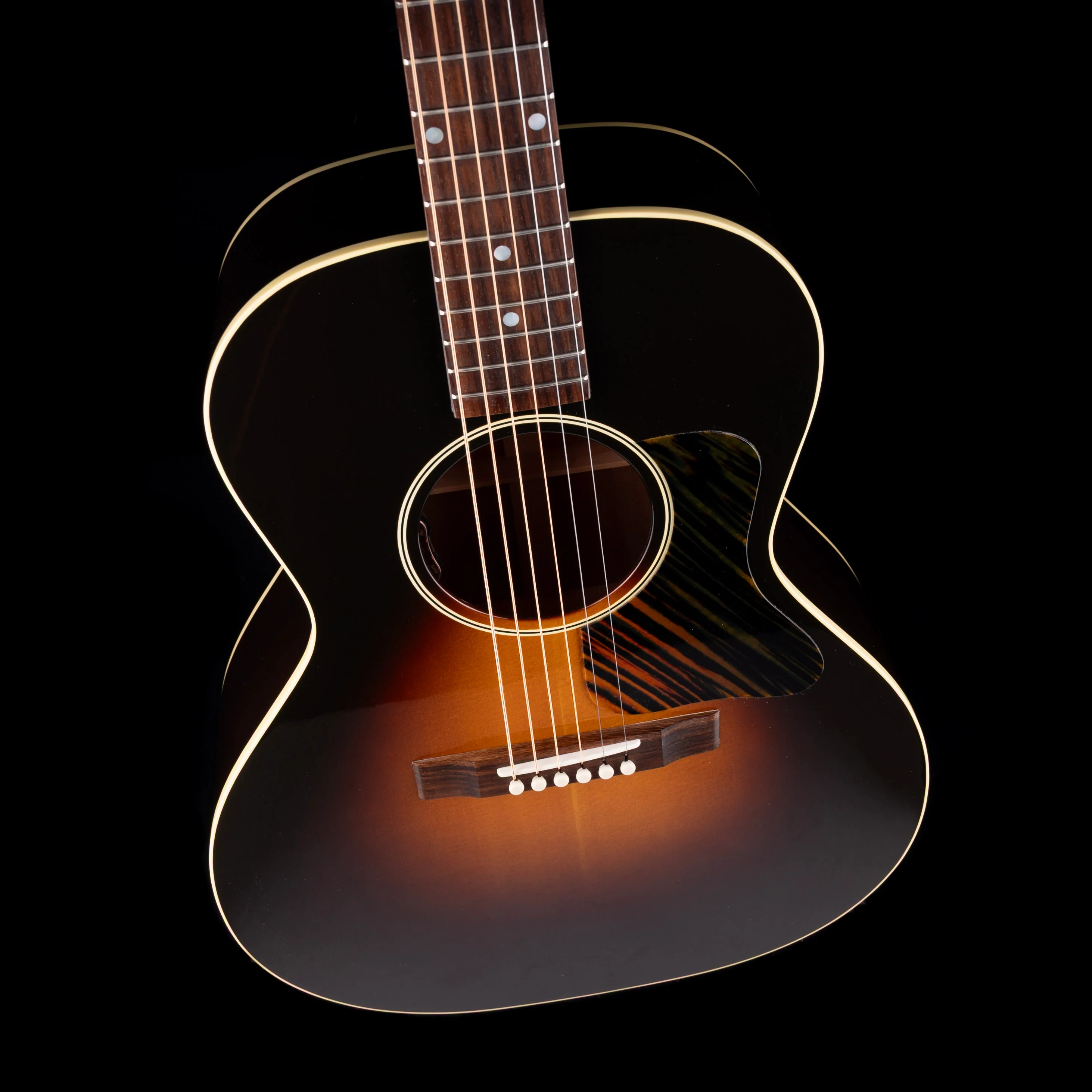 Pre Owned 2025 Gibson L-00 Original Sunburst Acoustic Guitar With OHSC - Image 3