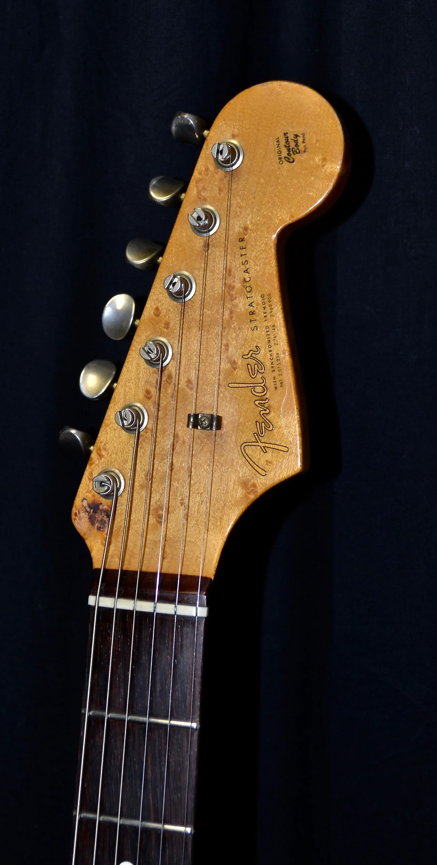 Pre Owned '98 Fender Custom Shop Vince Cunetto Era Relic Stratocaster Olympic White - Image 6