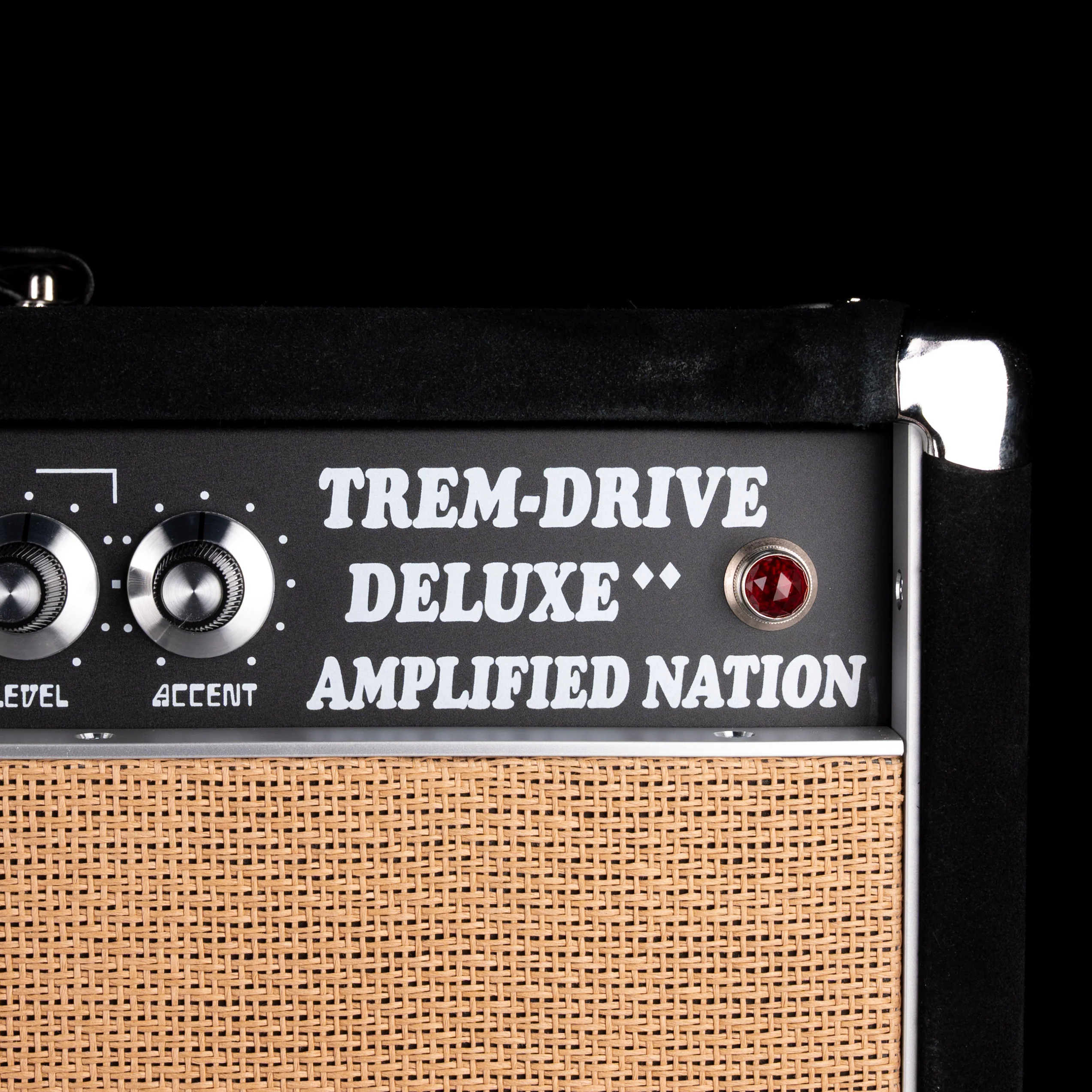 Pre-Owned Amplified Nation Trem-Drive Deluxe 50-Watt Guitar Amp Head - Black Suede - Image 7