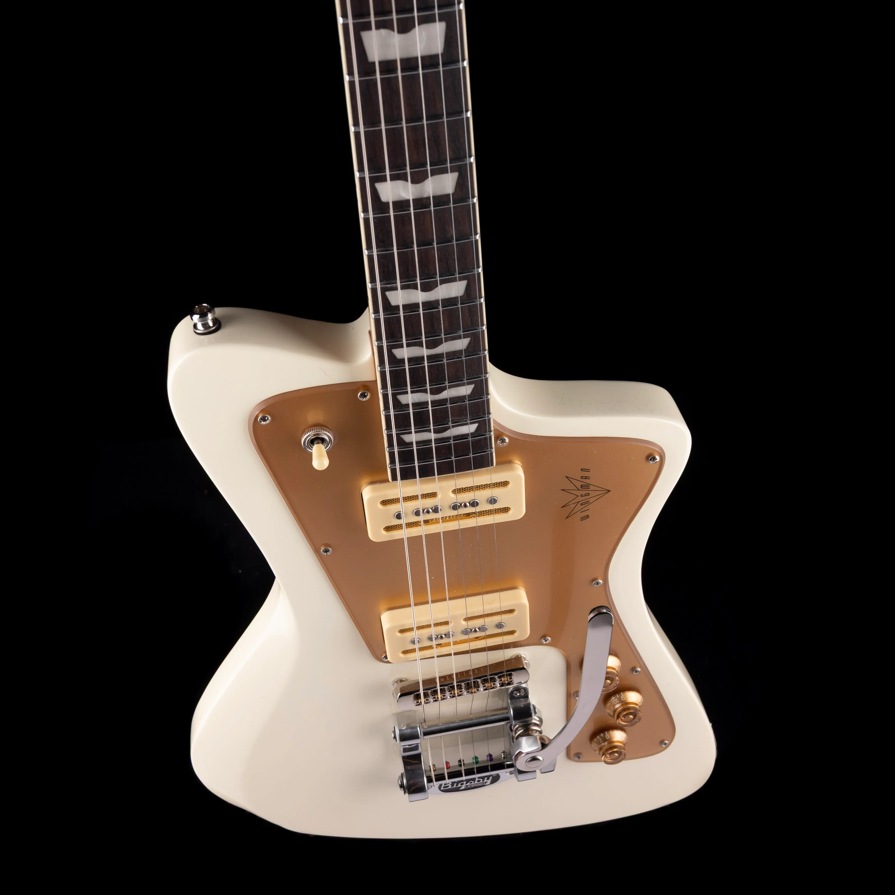 Pre Owned Baum Guitars Wingman Vintage White with Gig Bag - Image 3