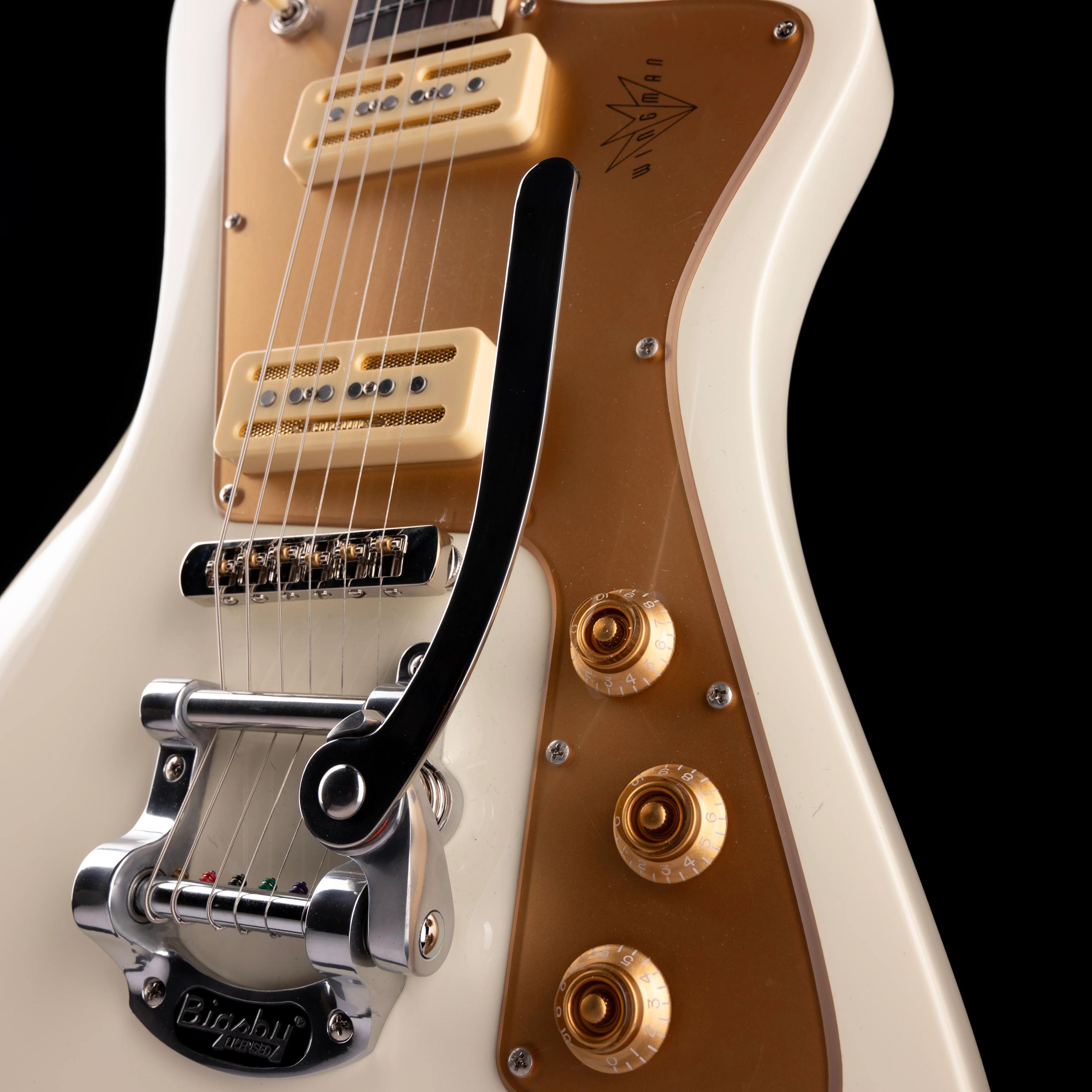 Pre Owned Baum Guitars Wingman Vintage White with Gig Bag - Image 5