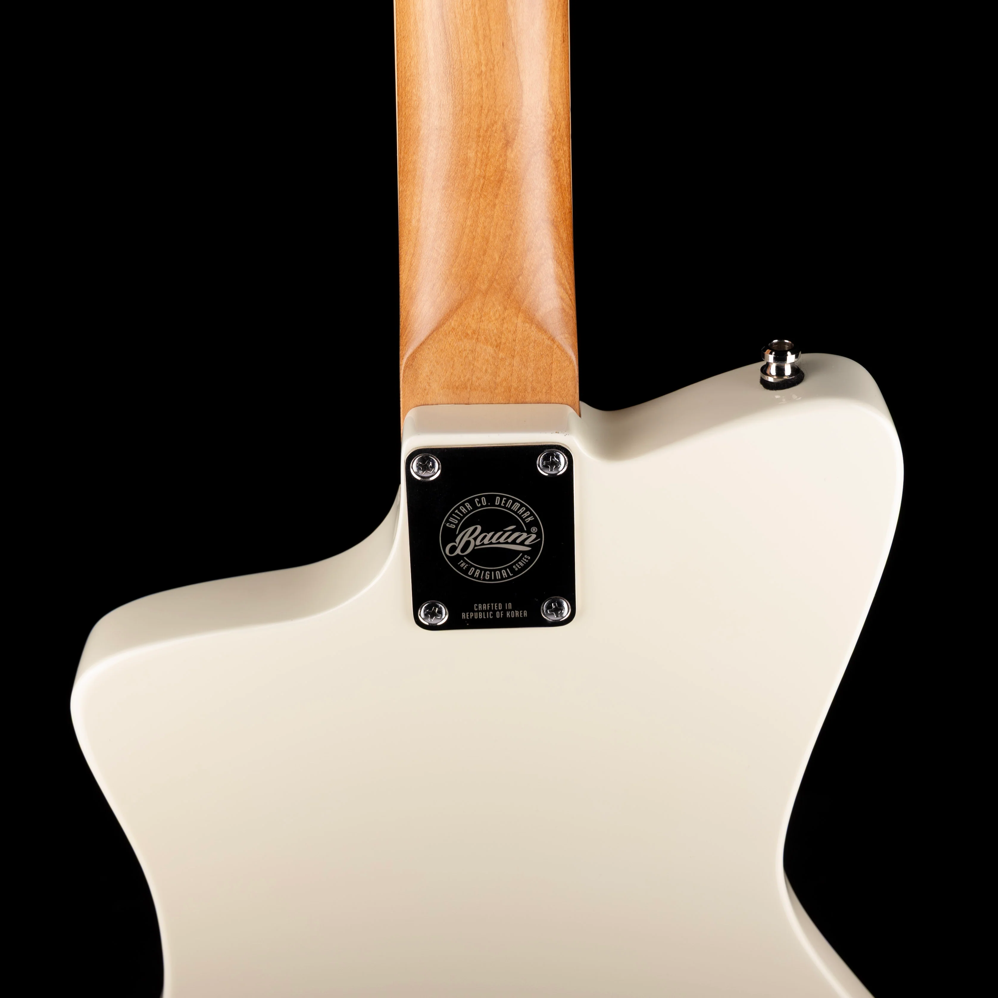 Pre Owned Baum Guitars Wingman Vintage White with OHSC - Image 10